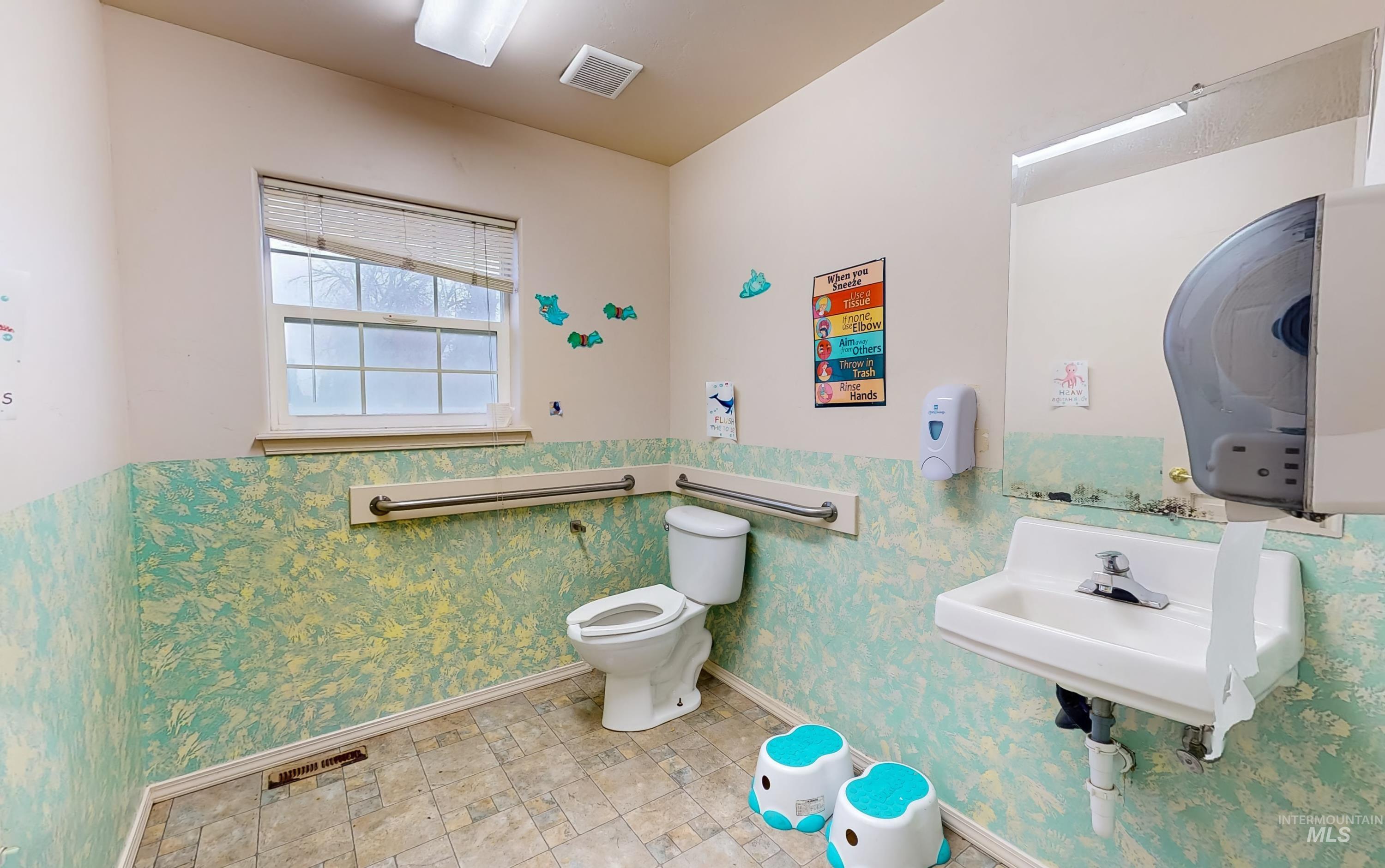 163 Aspenwood Drive, Twin Falls, Idaho 83301, Business/Commercial For Sale, Price $539,900, 98920738