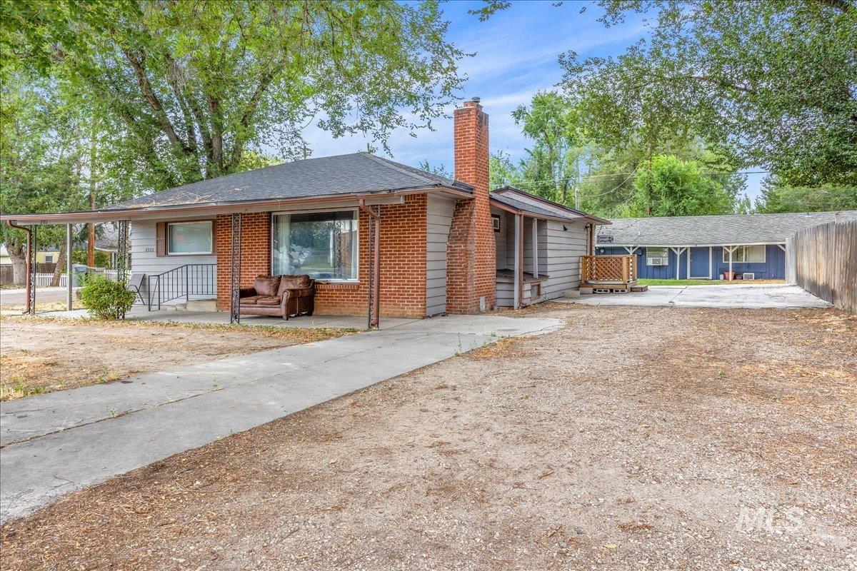2322 W Targee Street, Boise, Idaho 83705-5174, 2 Bedrooms, 1 Bathroom, Residential Income For Sale, Price $1,250,000, 98920807