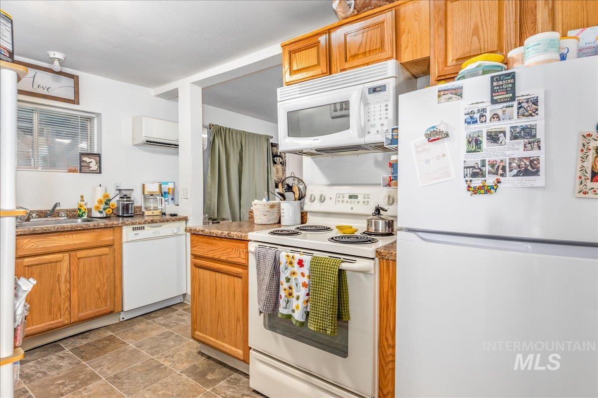 2322 W Targee Street, Boise, Idaho 83705-5174, 2 Bedrooms, 1 Bathroom, Residential Income For Sale, Price $1,250,000, 98920807