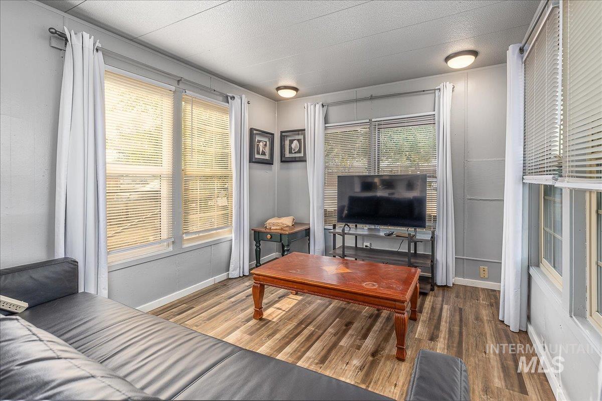 2322 W Targee Street, Boise, Idaho 83705-5174, 2 Bedrooms, 1 Bathroom, Residential Income For Sale, Price $1,250,000, 98920807
