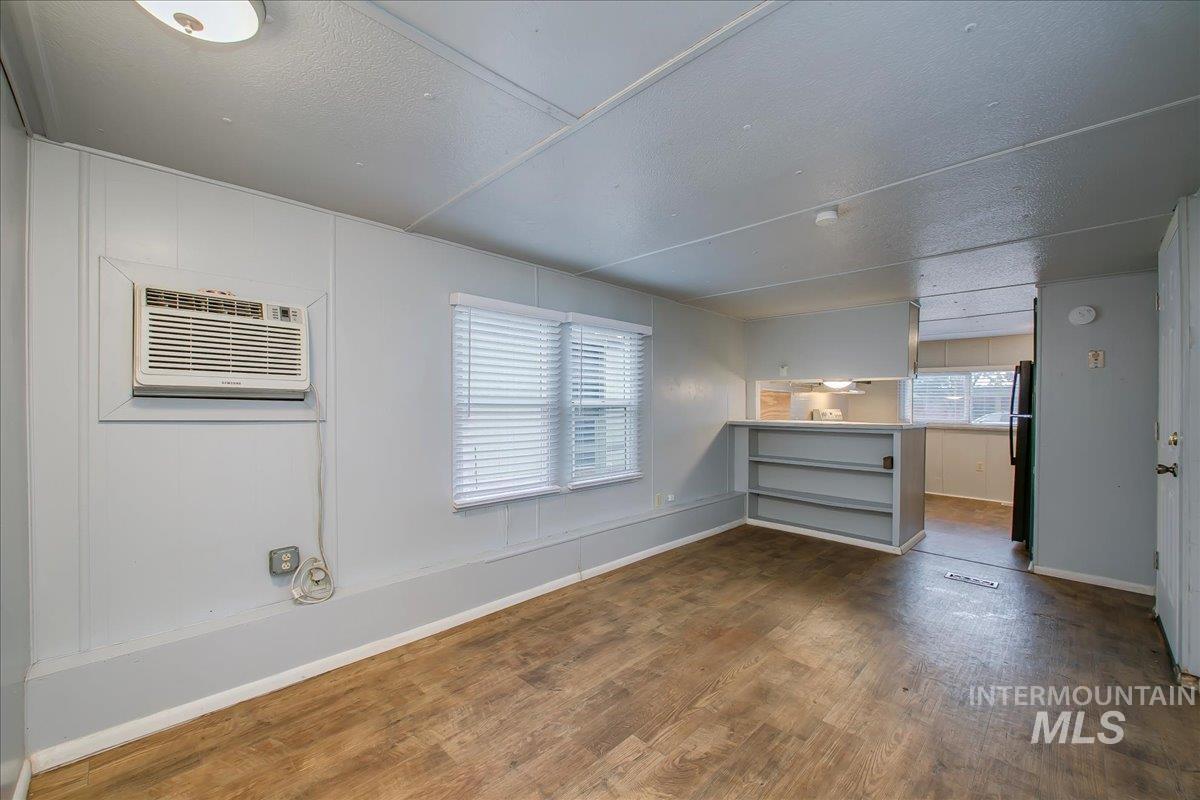 2322 W Targee Street, Boise, Idaho 83705-5174, 2 Bedrooms, 1 Bathroom, Residential Income For Sale, Price $1,250,000, 98920807