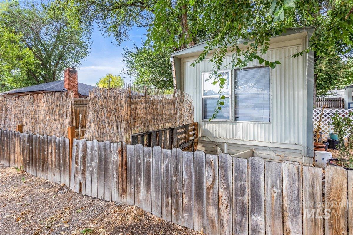 2322 W Targee Street, Boise, Idaho 83705-5174, 2 Bedrooms, 1 Bathroom, Residential Income For Sale, Price $1,250,000, 98920807