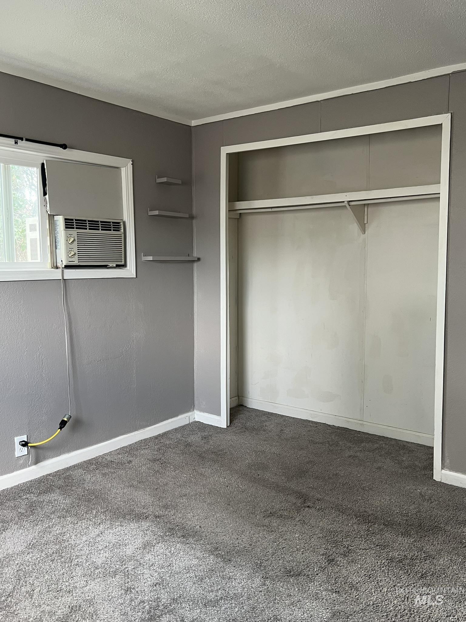415 E 44th St, Garden City, Idaho 83714, 2 Bedrooms, 1 Bathroom, Residential For Sale, Price $45,000, 98920888