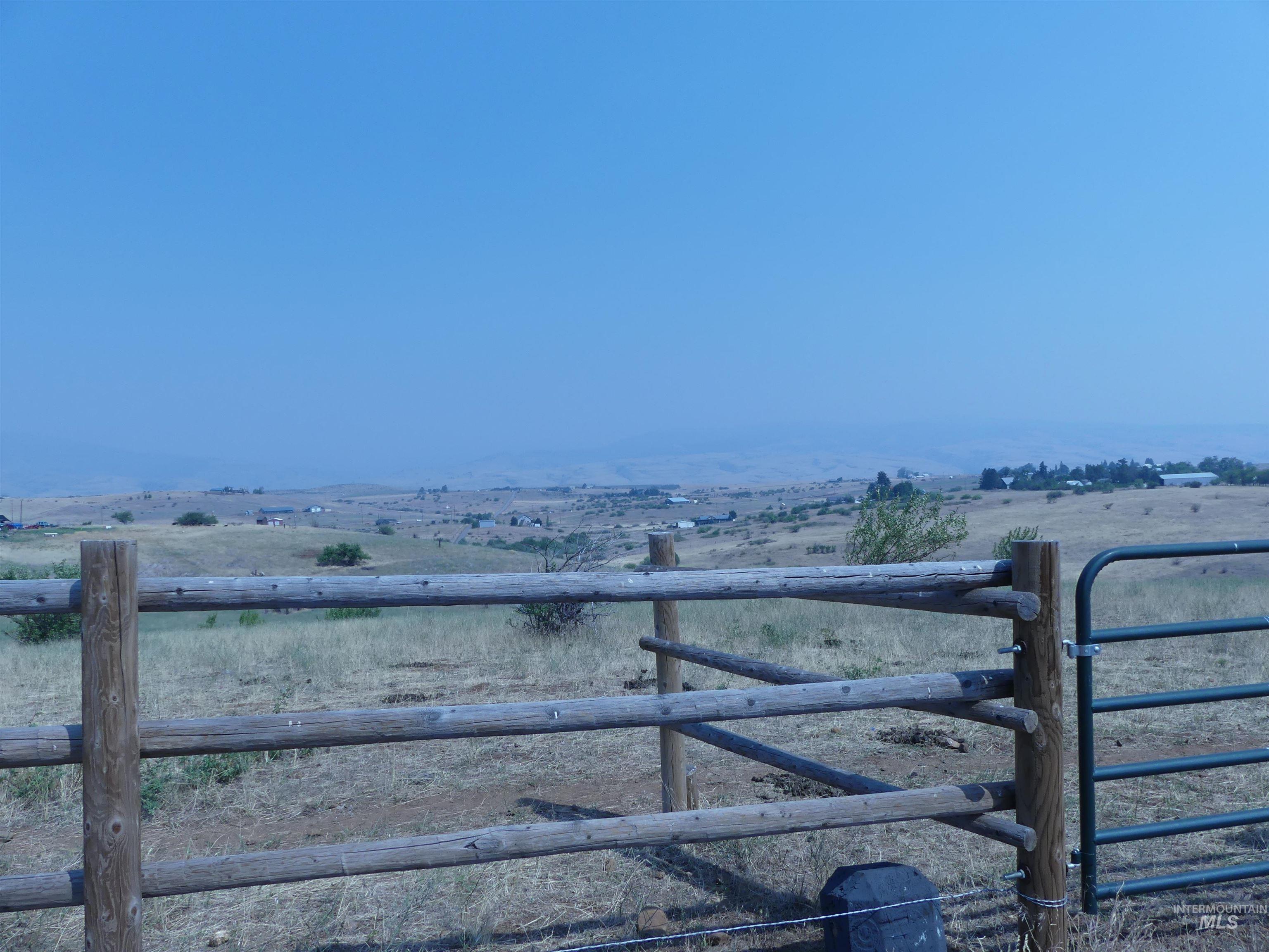 2193 Apple Lane, Mesa, Idaho 83643-5009, 2 Bedrooms, 2.5 Bathrooms, Farm & Ranch For Sale, Price $800,000, 98920964