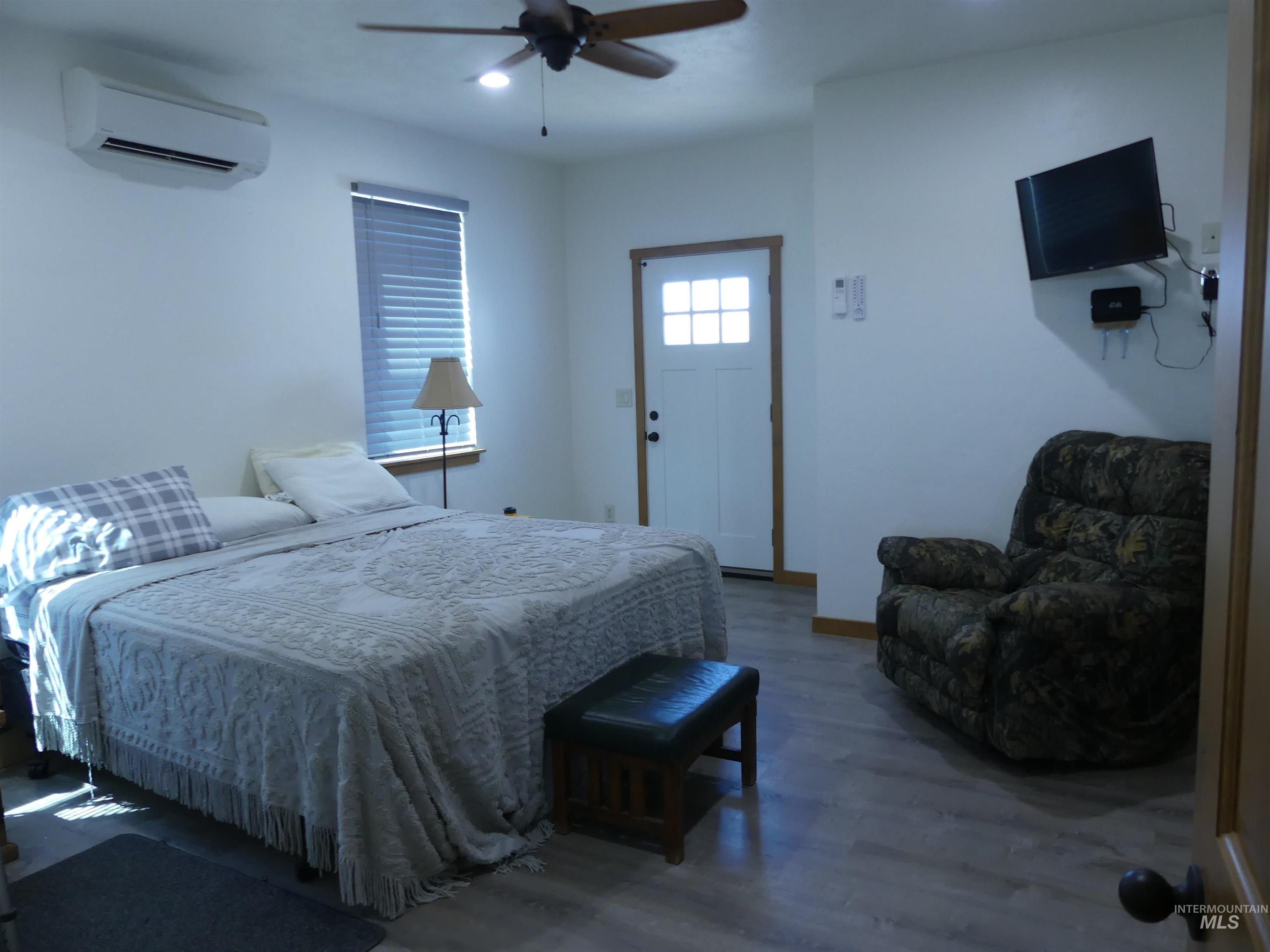 2193 Apple Lane, Mesa, Idaho 83643-5009, 2 Bedrooms, 2.5 Bathrooms, Farm & Ranch For Sale, Price $800,000, 98920964