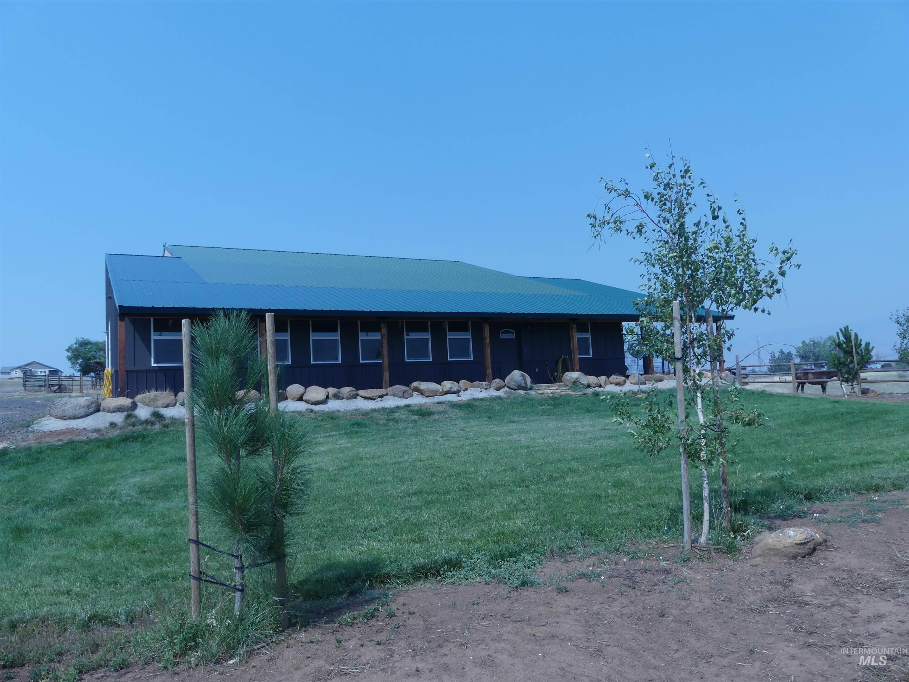 2193 Apple Lane, Mesa, Idaho 83643-5009, 2 Bedrooms, 2.5 Bathrooms, Farm & Ranch For Sale, Price $800,000, 98920964