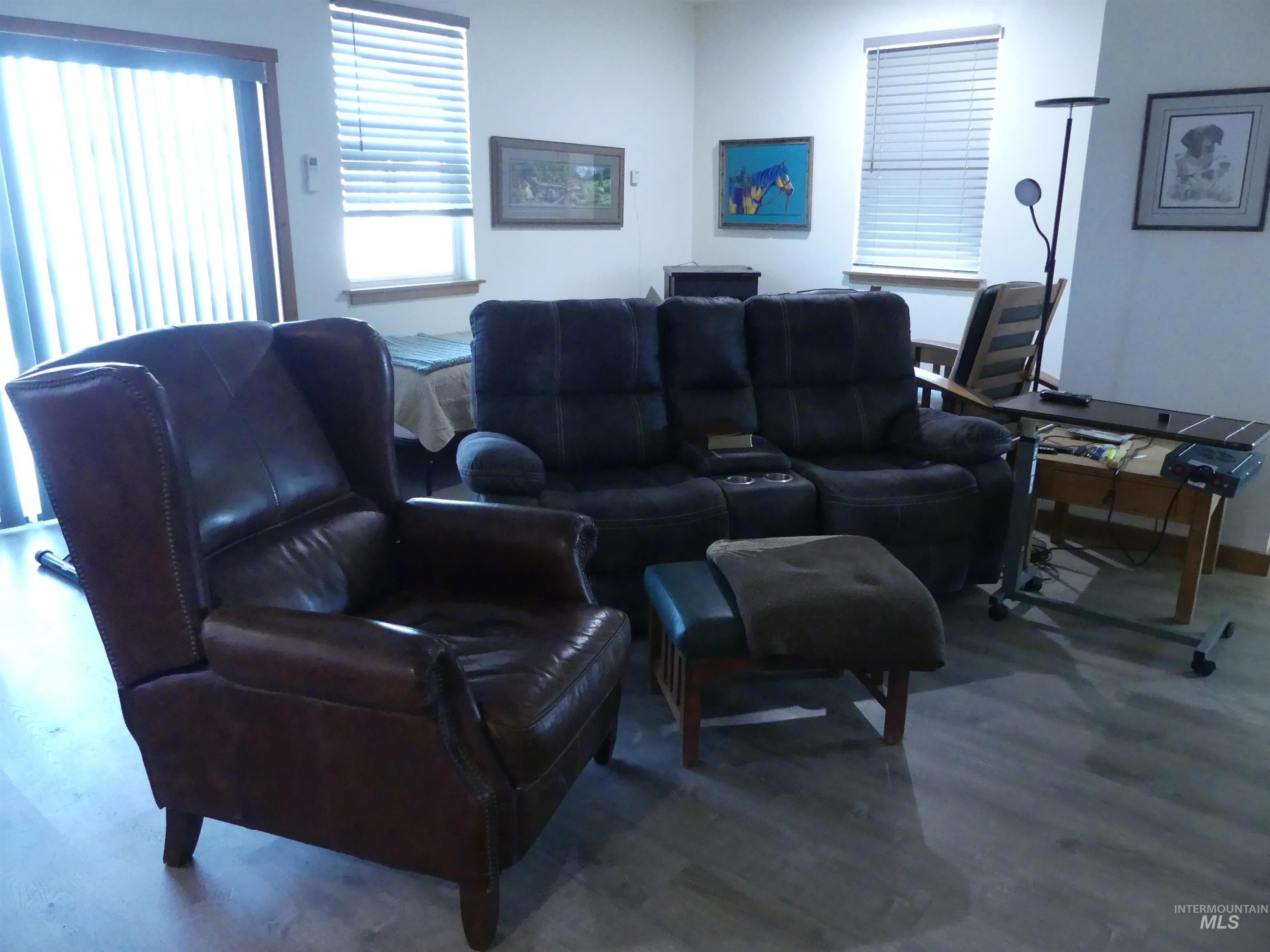 2193 Apple Lane, Mesa, Idaho 83643-5009, 2 Bedrooms, 2.5 Bathrooms, Farm & Ranch For Sale, Price $800,000, 98920964