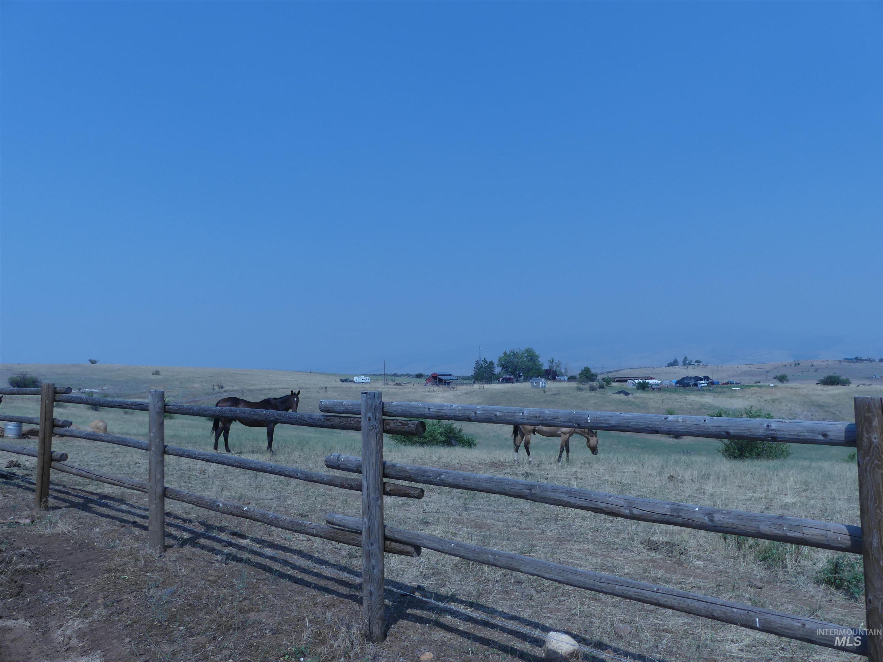 2193 Apple Lane, Mesa, Idaho 83643-5009, 2 Bedrooms, 2.5 Bathrooms, Farm & Ranch For Sale, Price $800,000, 98920964