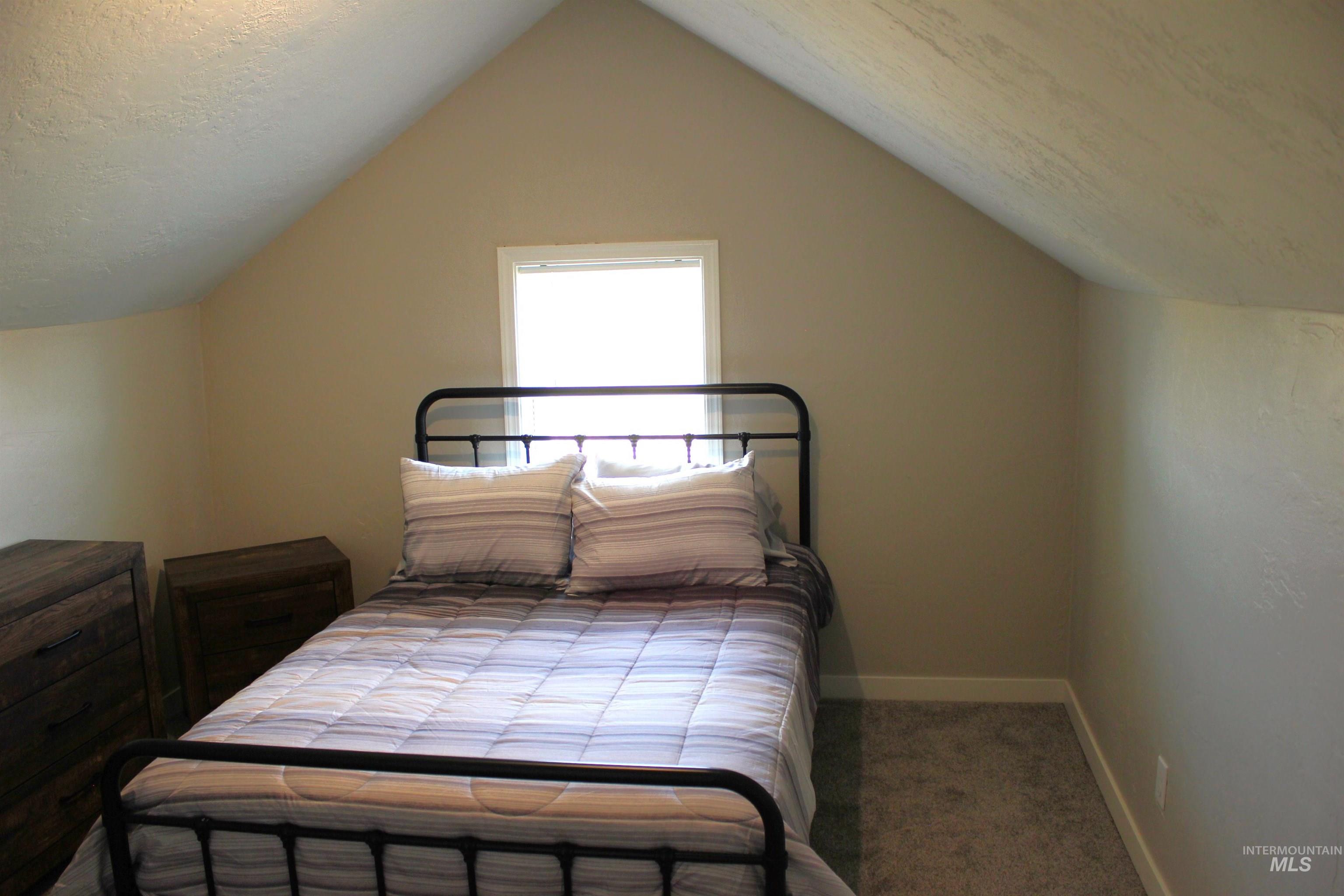 690 & 698 Hale Rd, Weiser, Idaho 83672, 4 Bedrooms, 1 Bathroom, Farm & Ranch For Sale, Price $1,600,000, 98921016