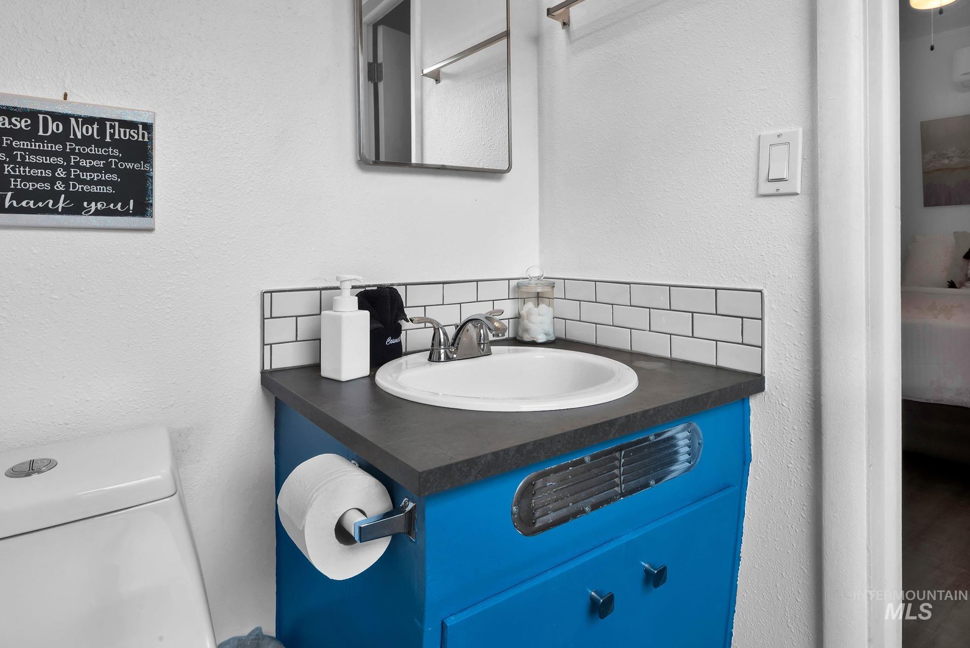 2104 N 18th Street, Boise, Idaho 83702, 1 Bedroom, 1 Bathroom, Residential Income For Sale, Price $1,315,000, 98921018