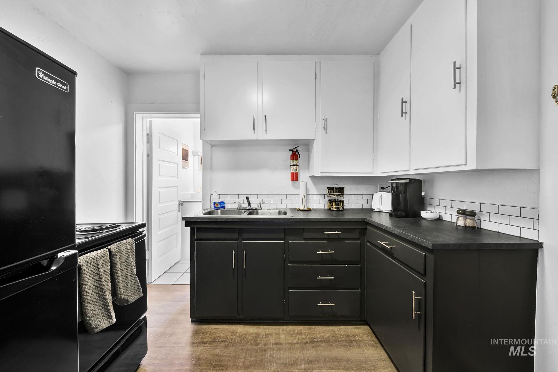 2104 N 18th Street, Boise, Idaho 83702, 1 Bedroom, 1 Bathroom, Residential Income For Sale, Price $1,315,000, 98921018
