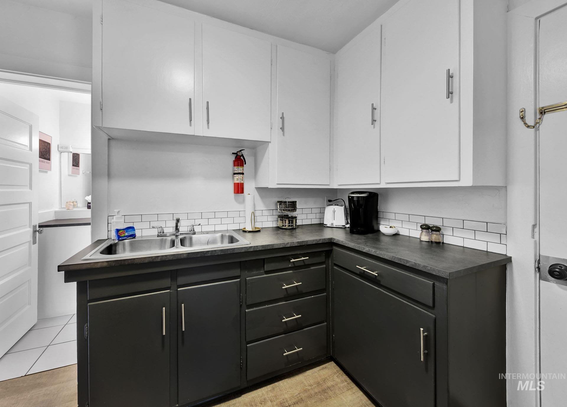 2104 N 18th Street, Boise, Idaho 83702, 1 Bedroom, 1 Bathroom, Residential Income For Sale, Price $1,315,000, 98921018