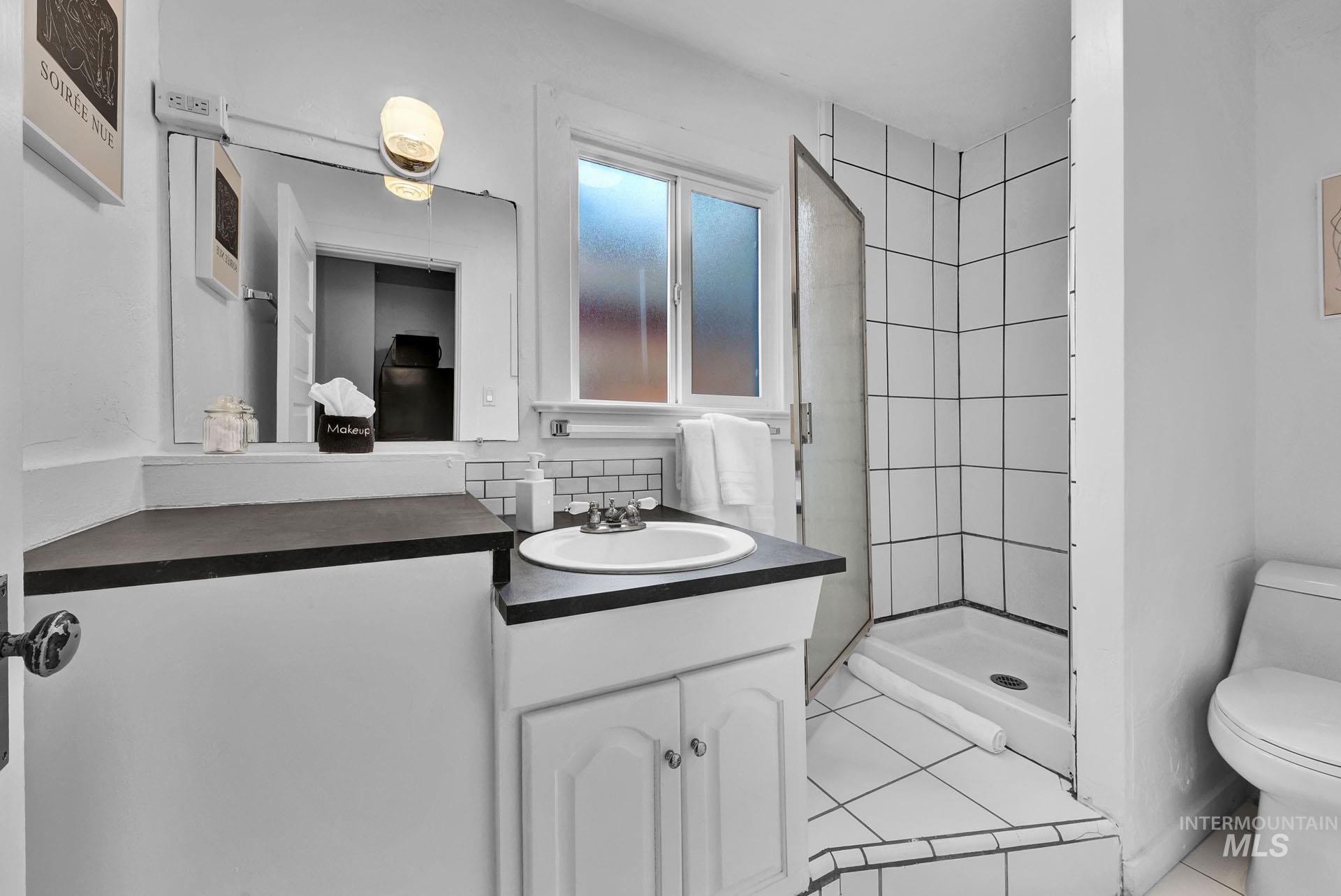 2104 N 18th Street, Boise, Idaho 83702, 1 Bedroom, 1 Bathroom, Residential Income For Sale, Price $1,315,000, 98921018