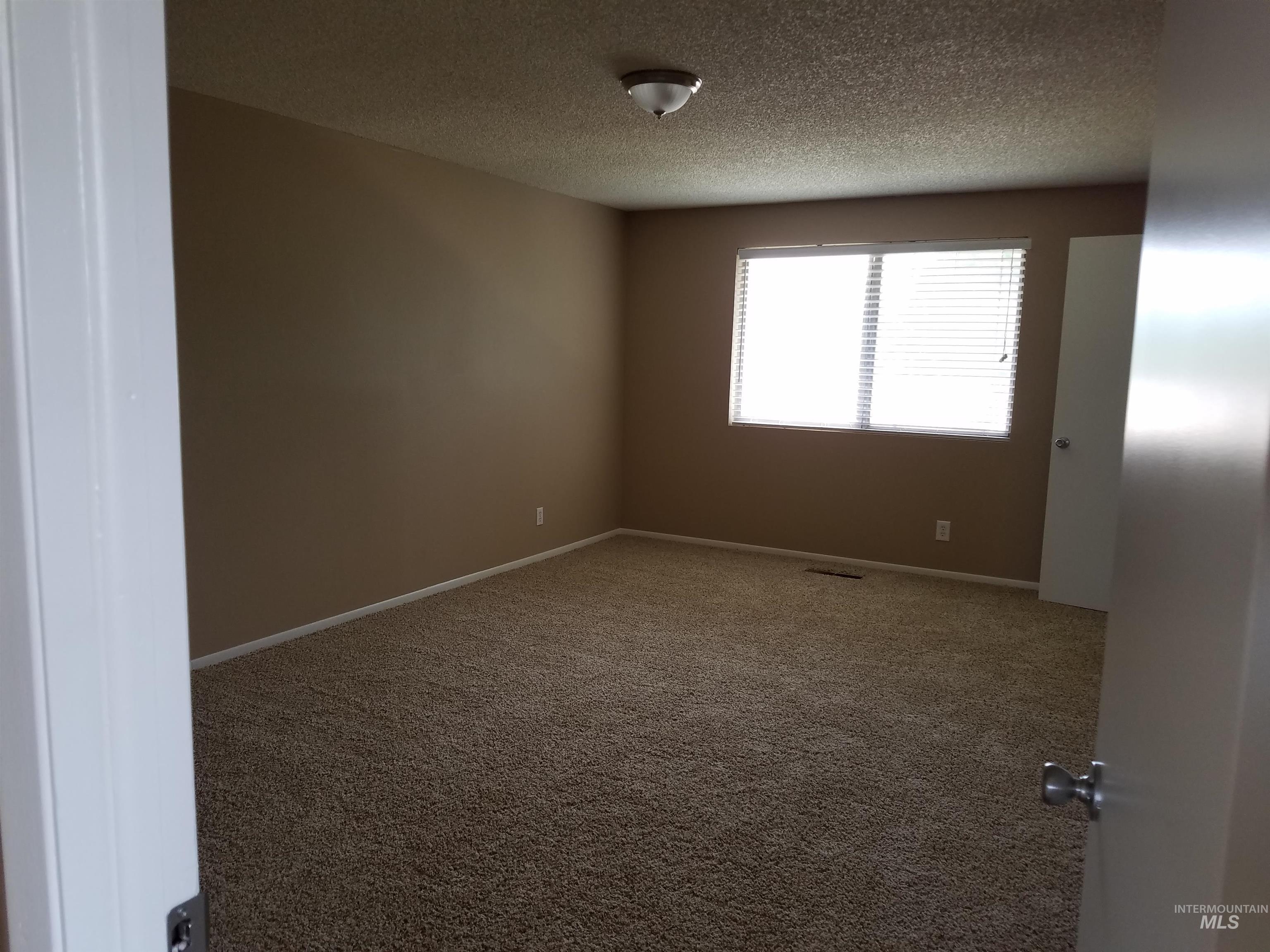 393-399 S White Cloud Dr, Boise, Idaho 83709, 1 Bedroom, 1 Bathroom, Residential Income For Sale, Price $958,000, 98921186