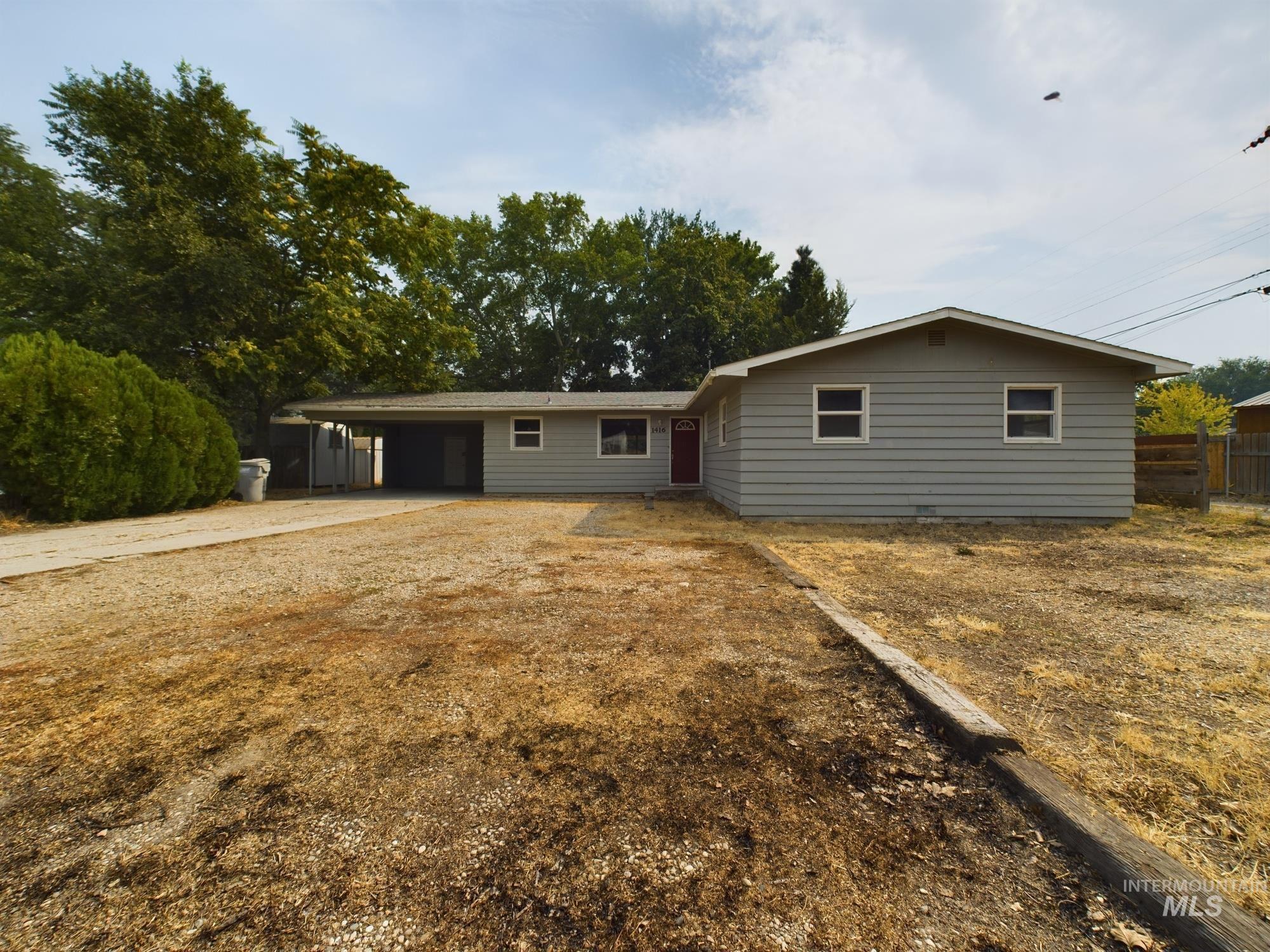 1416 E Ash St, Caldwell, Idaho 83605, 3 Bedrooms, 2 Bathrooms, Residential Income For Sale, Price $340,000,MLS 98921196