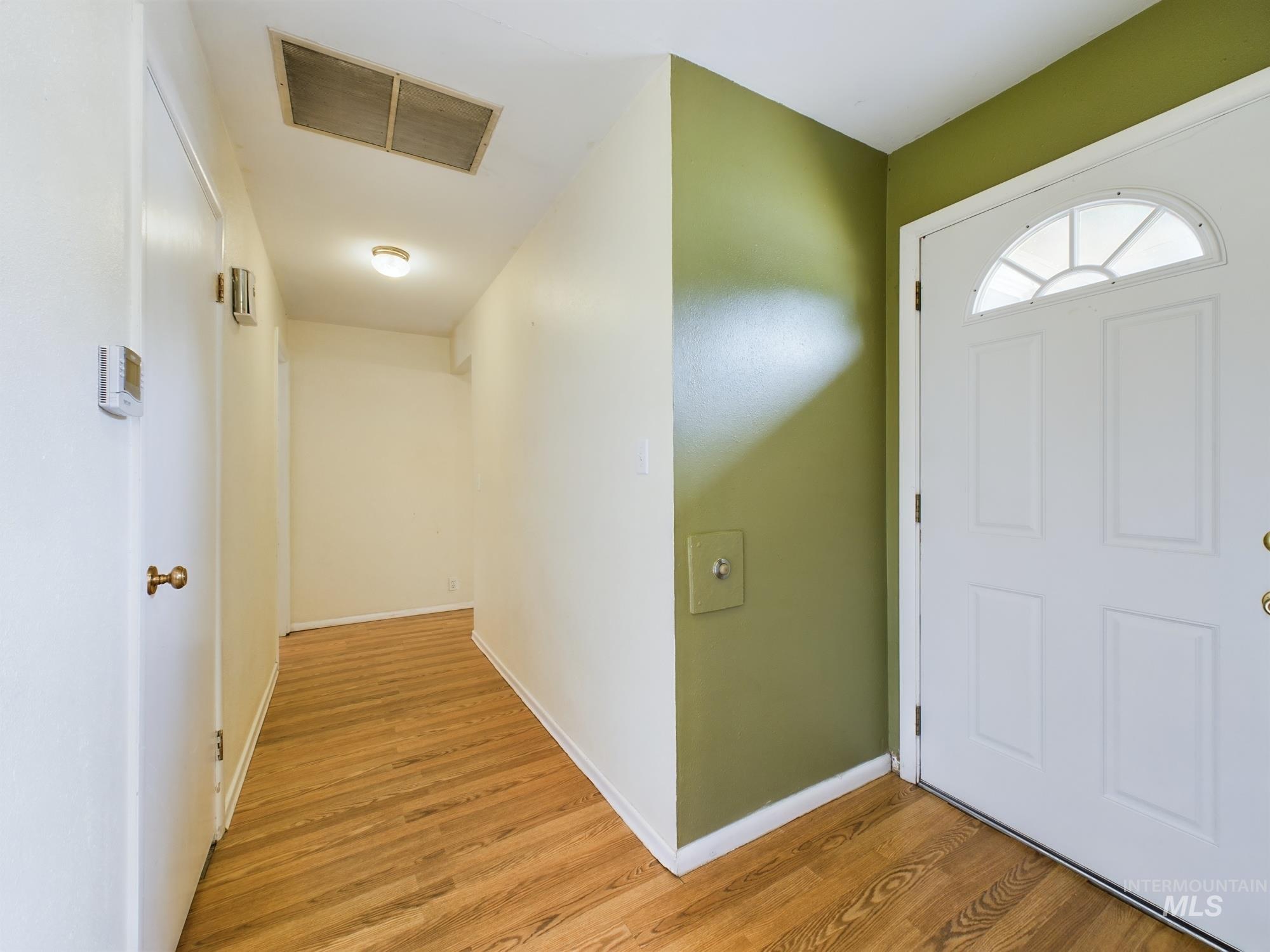 1416 E Ash St, Caldwell, Idaho 83605, 3 Bedrooms, 2 Bathrooms, Residential Income For Sale, Price $340,000, 98921196