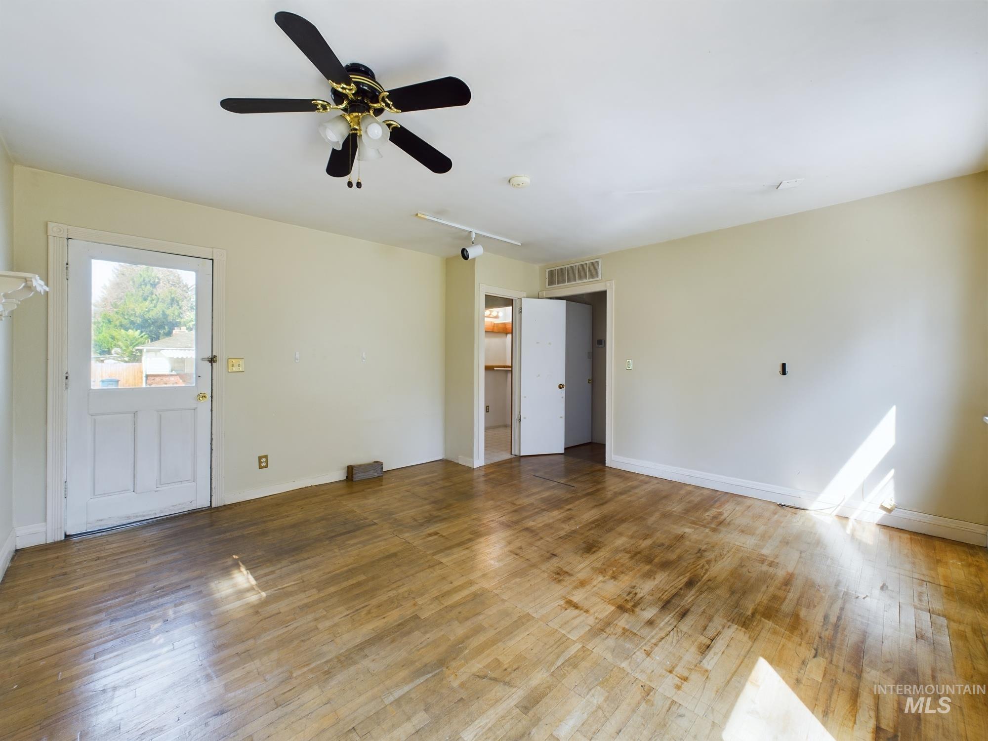 2104 College Ave, Caldwell, Idaho 83605, 4 Bedrooms, 2 Bathrooms, Residential Income For Sale, Price $340,000,MLS 98921198