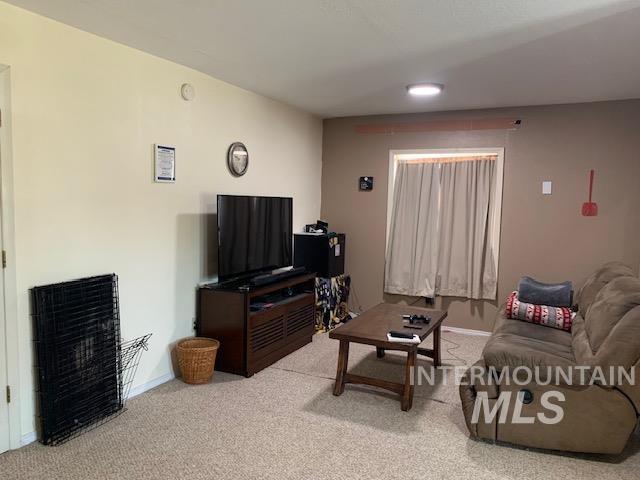405 E Ellis Street, Paul, Idaho 83347, 5 Bedrooms, 2 Rooms, Business/Commercial For Sale, Price $299,000, 98921436