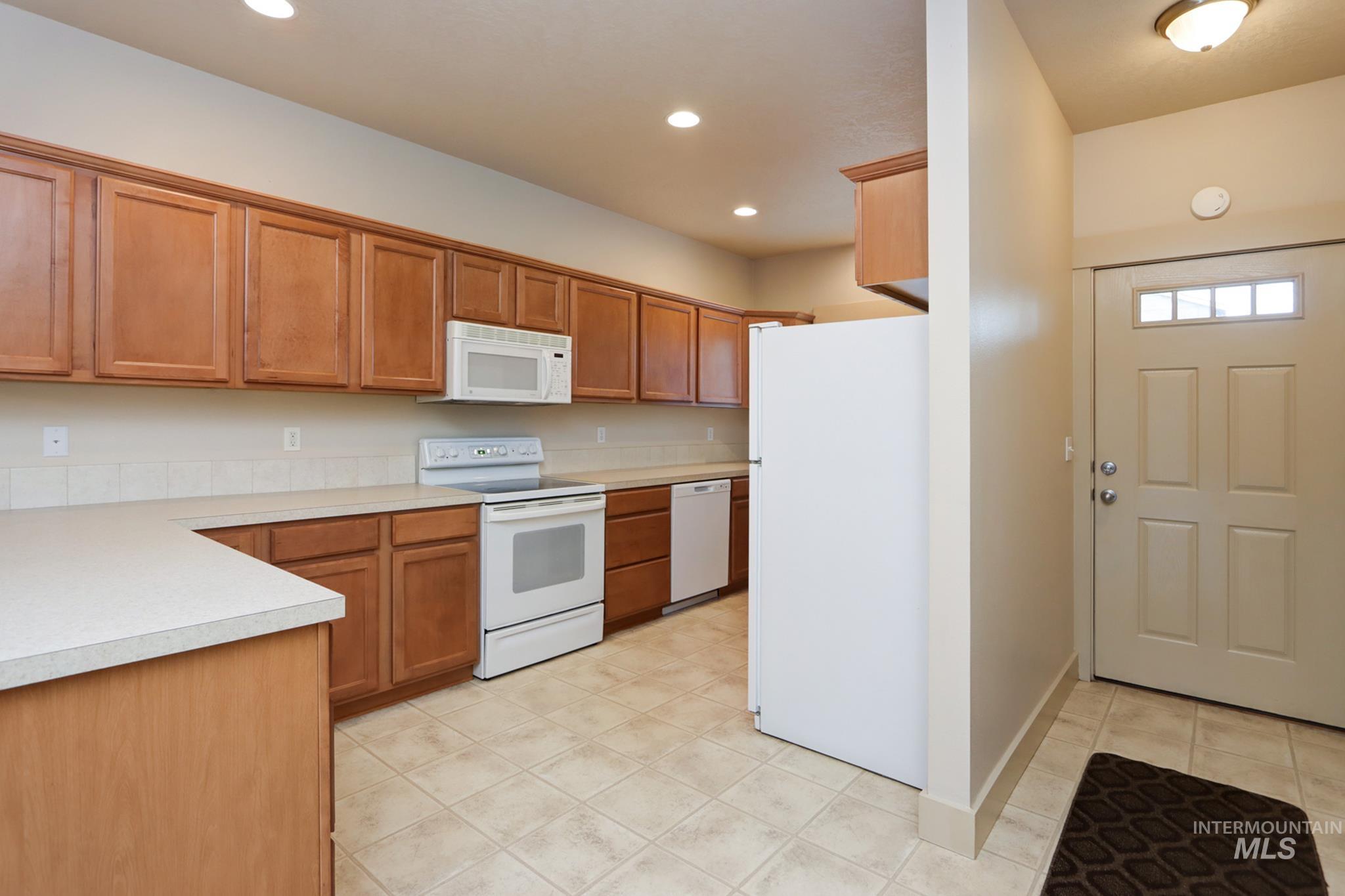 6514 W Battlement, Boise, Idaho 83646, 2 Bedrooms, 2 Bathrooms, Rental For Rent, Price $1,795, 98921754