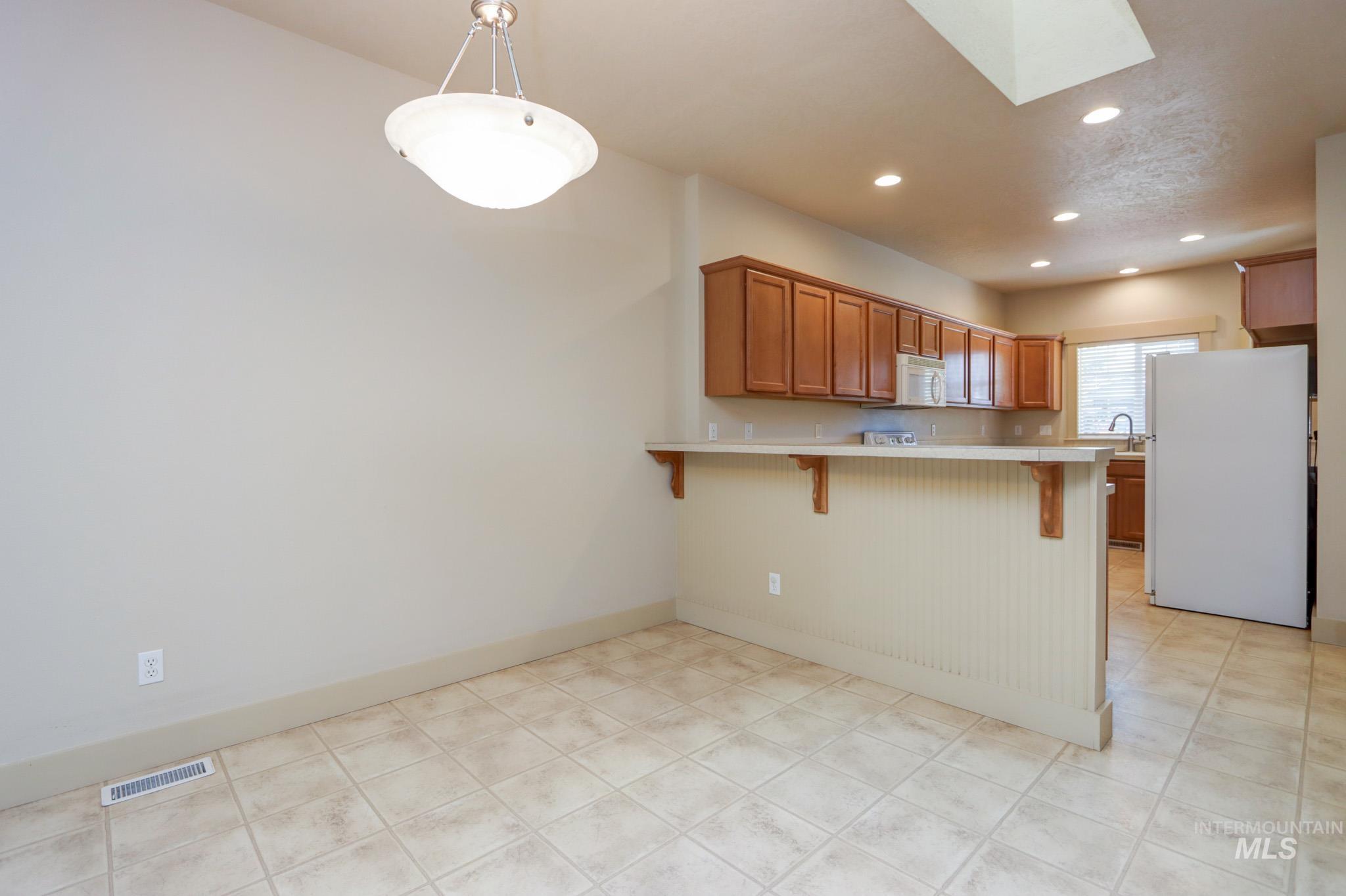 6514 W Battlement, Boise, Idaho 83646, 2 Bedrooms, 2 Bathrooms, Rental For Rent, Price $1,795, 98921754