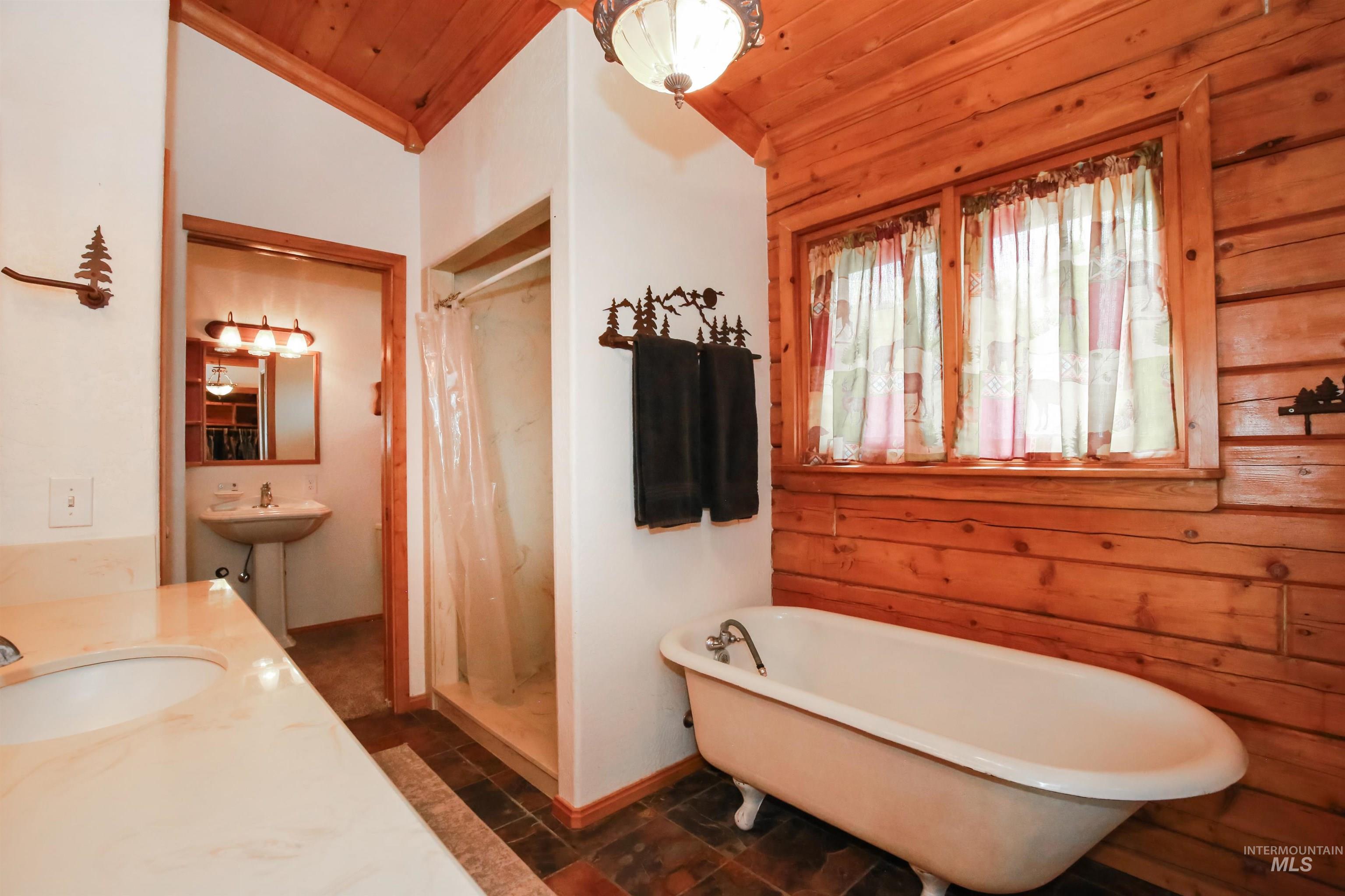 1642 Barlow Road, Vale, Oregon 97918, 3 Bedrooms, 3 Bathrooms, Farm & Ranch For Sale, Price $2,100,000, 98921789
