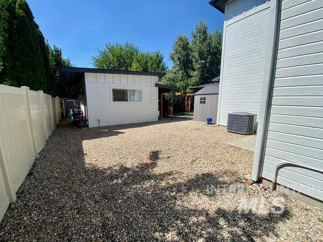 2567 N Chatterton Ave, Meridian, Idaho 83646, 5 Bedrooms, 2.5 Bathrooms, Residential For Sale, Price $914,999,MLS 98921838