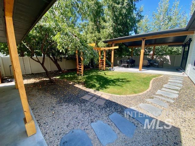 2567 N Chatterton Ave, Meridian, Idaho 83646, 5 Bedrooms, 2.5 Bathrooms, Residential For Sale, Price $914,999,MLS 98921838