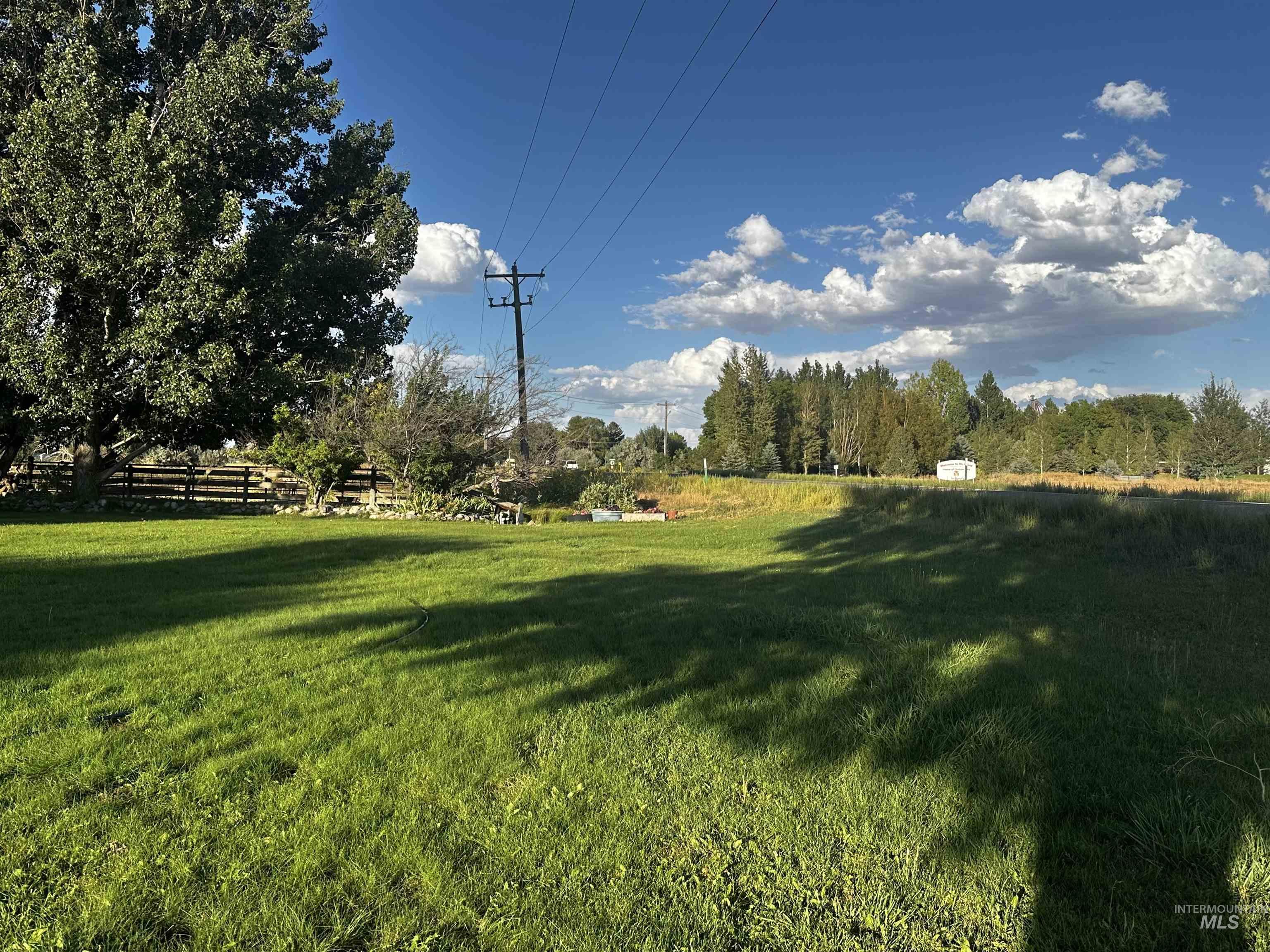 410 W Nez Perce Ave, Richfield, Idaho 83349, 4 Bedrooms, 1.5 Bathrooms, Residential For Sale, Price $250,000,MLS 98921891