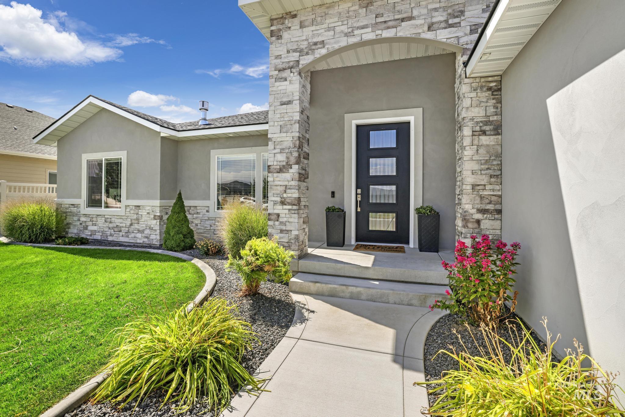 2271 Settlers Ridge Trail, Twin Falls, Idaho 83301, 5 Bedrooms, 3 Bathrooms, Residential For Sale, Price $699,900,MLS 98921904
