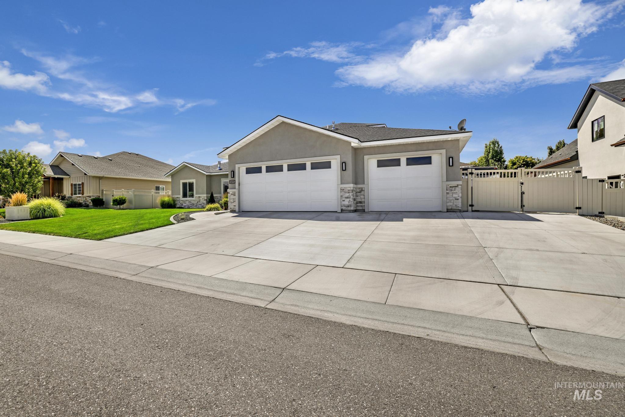 2271 Settlers Ridge Trail, Twin Falls, Idaho 83301, 5 Bedrooms, 3 Bathrooms, Residential For Sale, Price $699,900,MLS 98921904