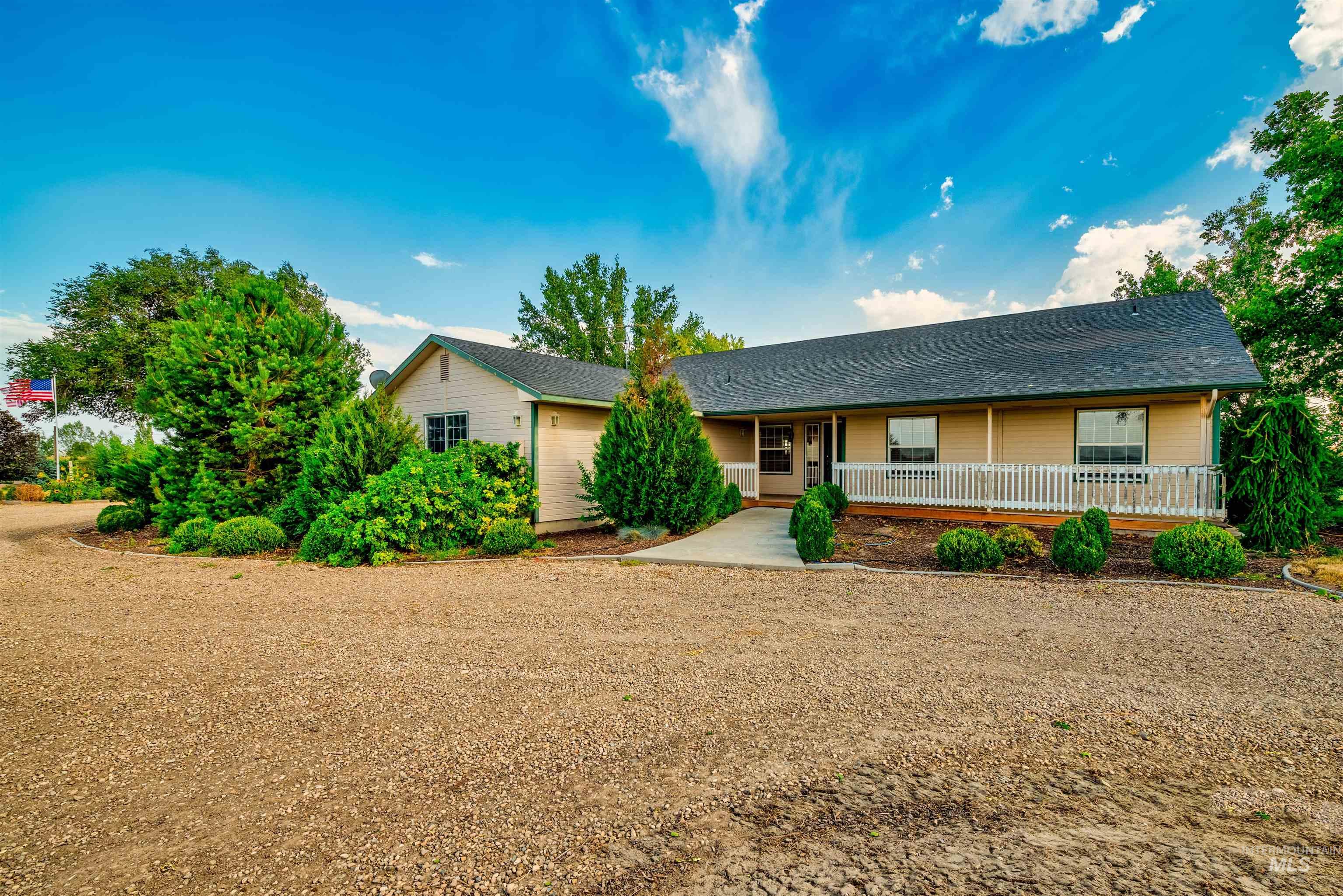 3351 Pioneer Road, Homedale, Idaho 83628, 3 Bedrooms, 2.5 Bathrooms, Residential For Sale, Price $795,000,MLS 98921908