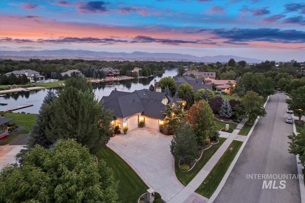 262 E Laguna Shore Dr., Eagle, Idaho 83616, 4 Bedrooms, 3.5 Bathrooms, Residential For Sale, Price $3,198,000, 98921912