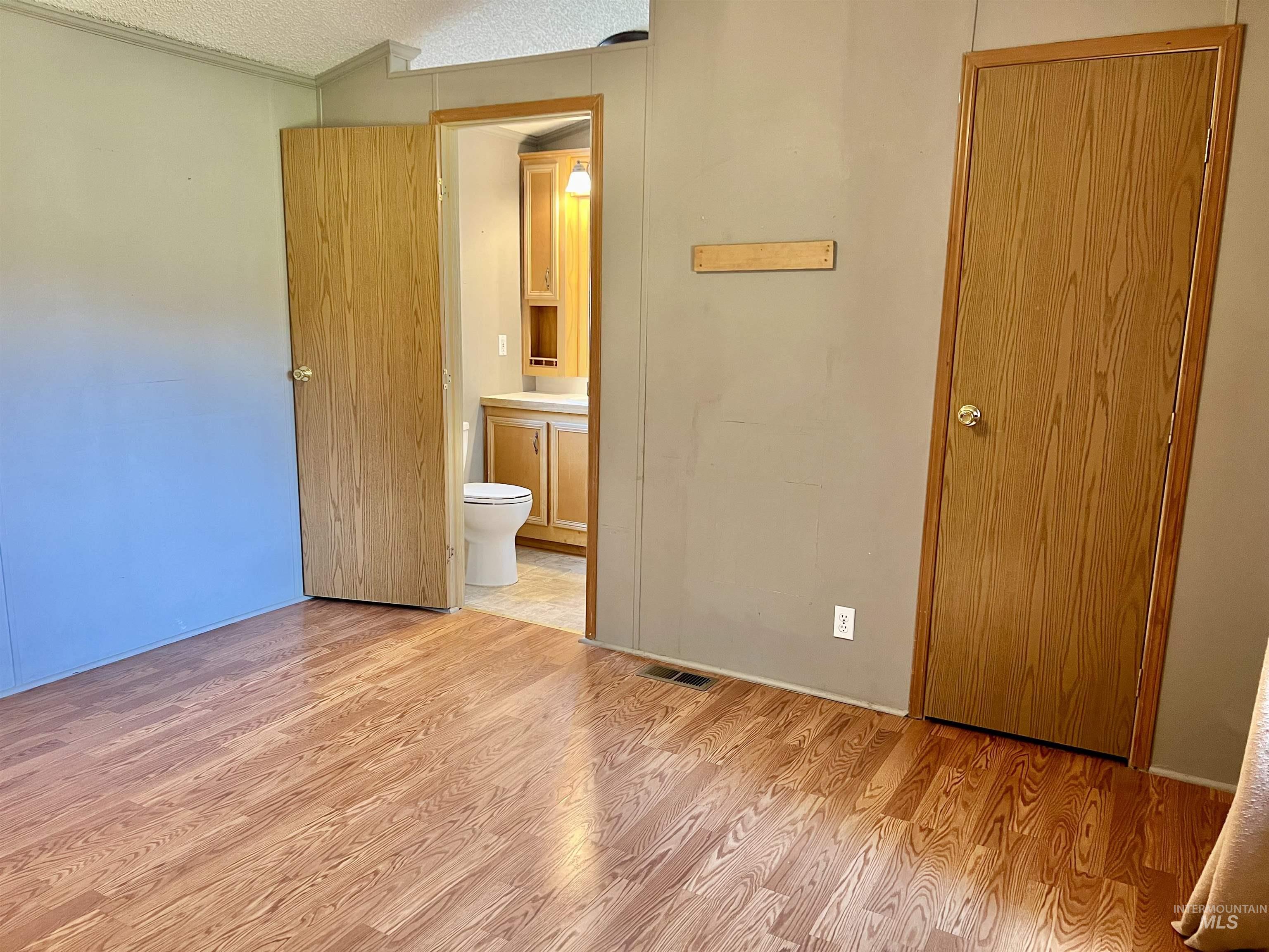 609 N Almon, Moscow, Idaho 83843, 2 Bedrooms, 2 Bathrooms, Residential For Sale, Price $58,000, 98921913