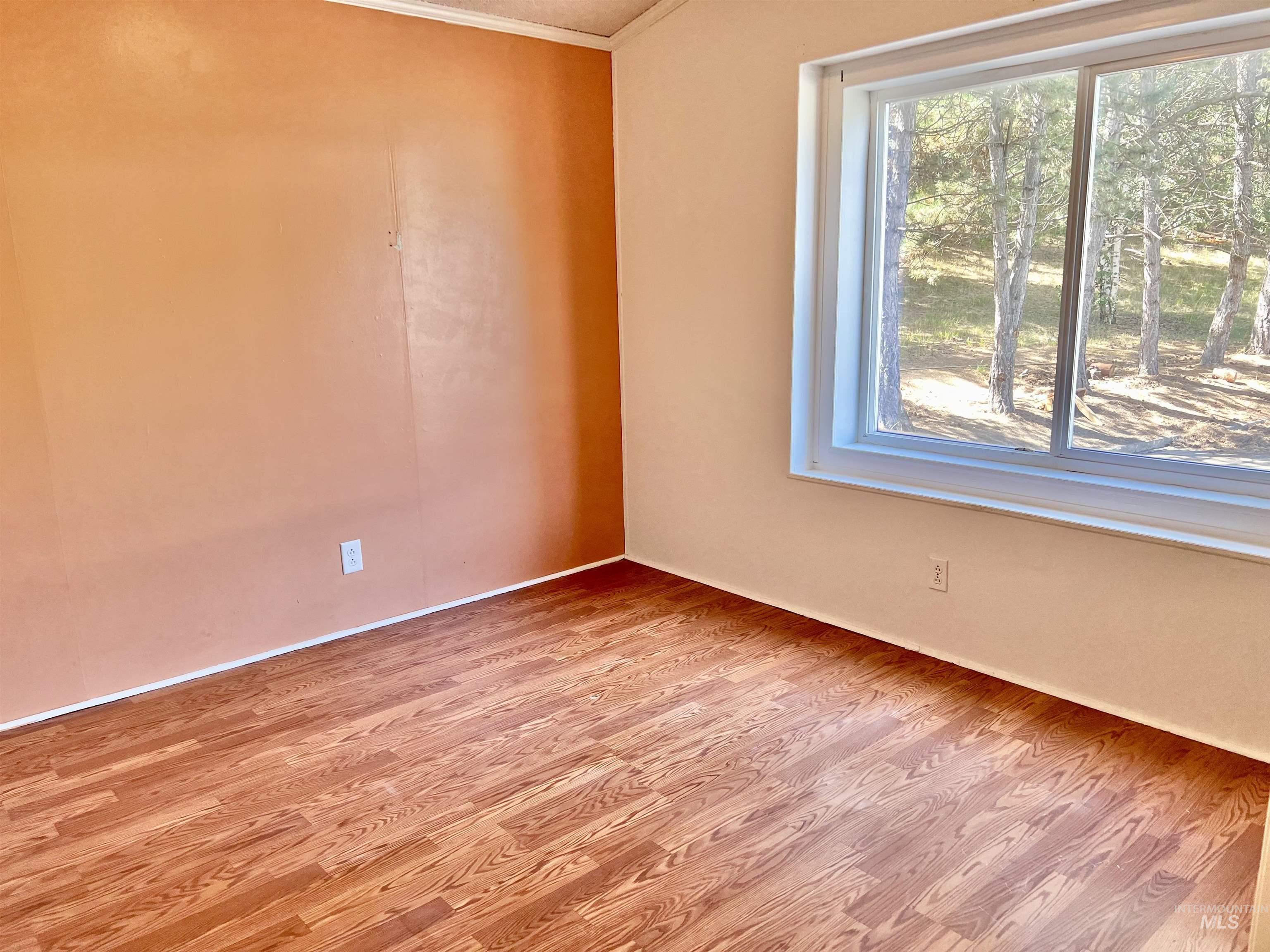 609 N Almon, Moscow, Idaho 83843, 2 Bedrooms, 2 Bathrooms, Residential For Sale, Price $58,000, 98921913