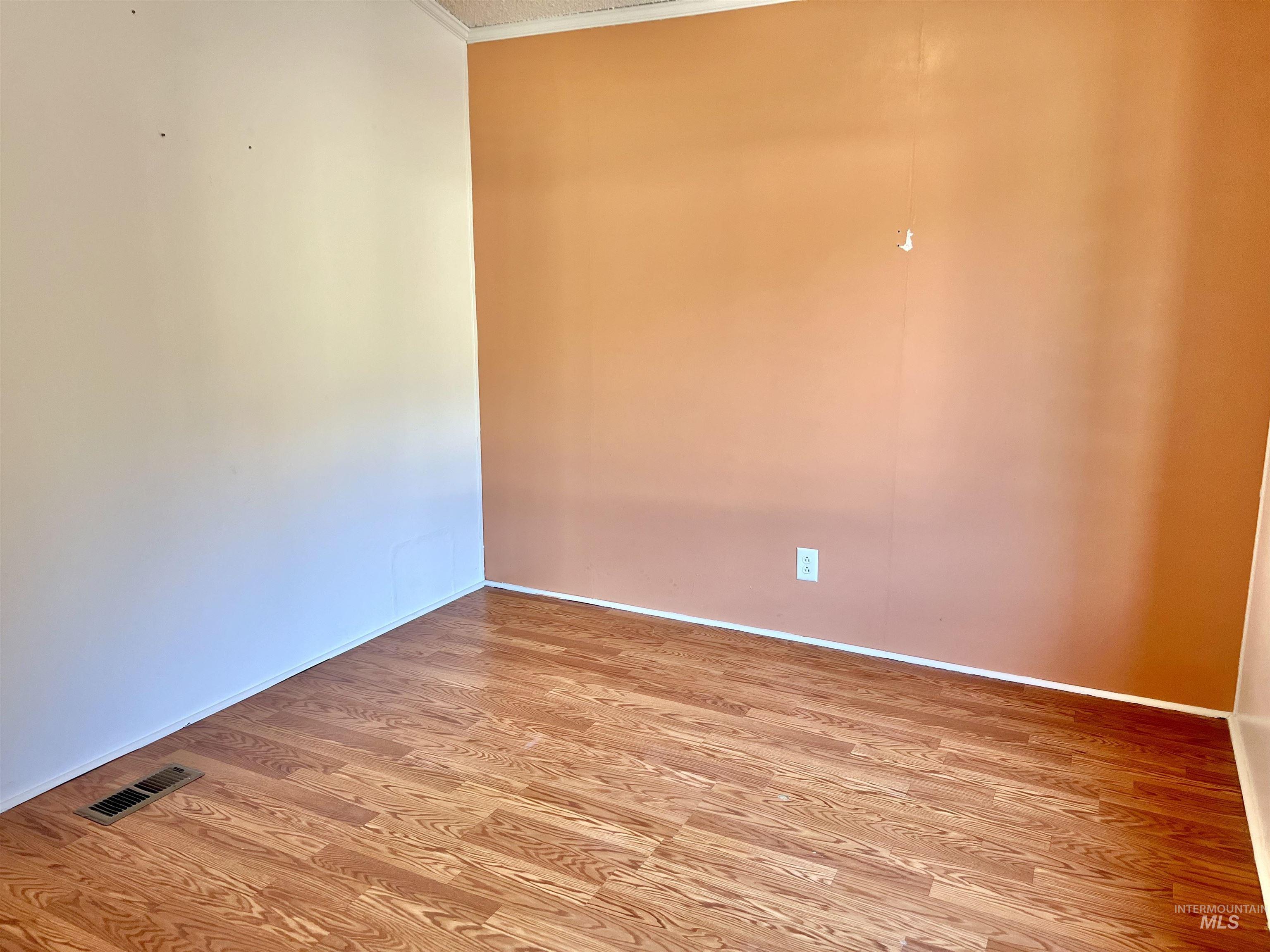 609 N Almon, Moscow, Idaho 83843, 2 Bedrooms, 2 Bathrooms, Residential For Sale, Price $58,000, 98921913