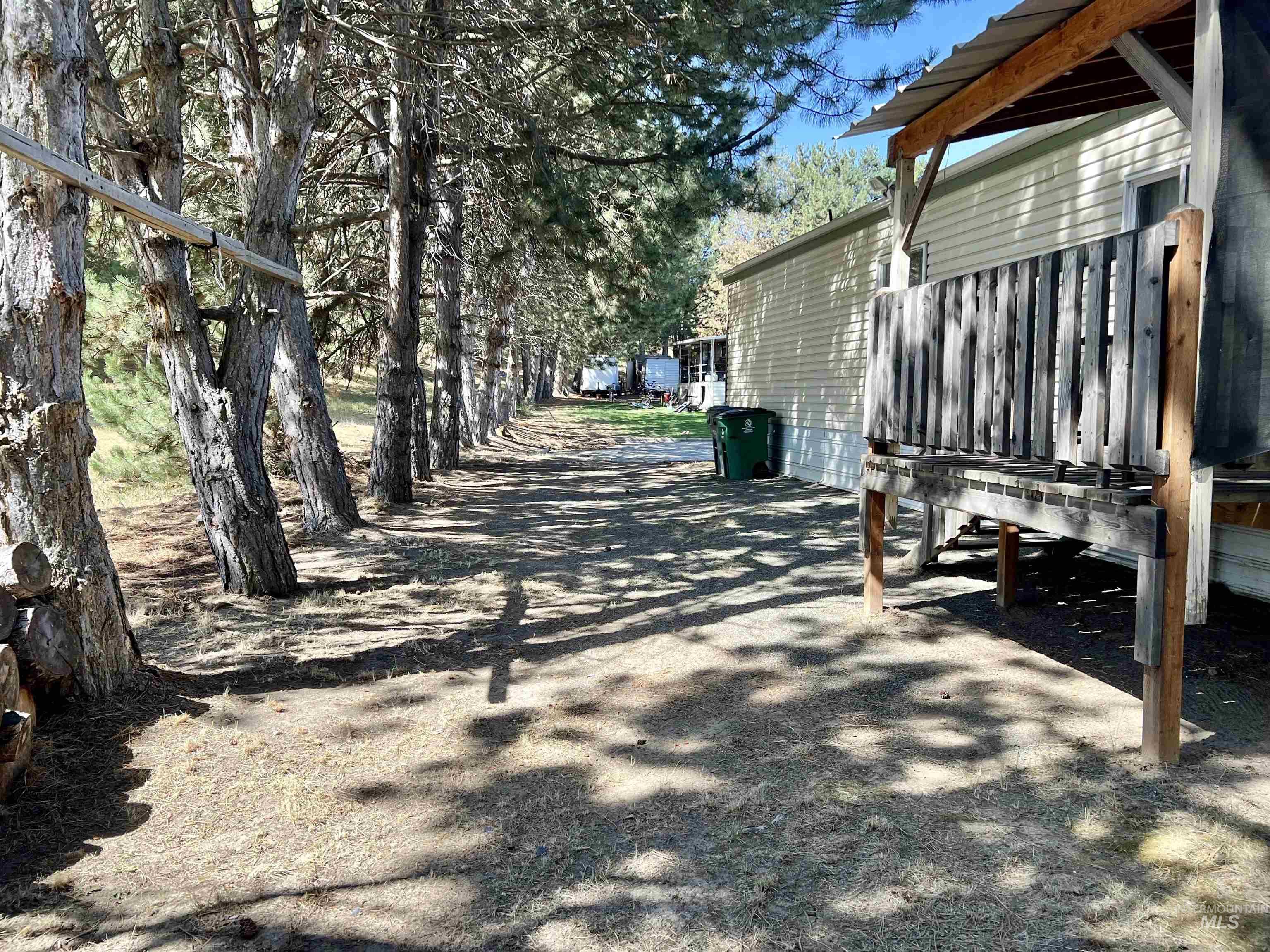 609 N Almon, Moscow, Idaho 83843, 2 Bedrooms, 2 Bathrooms, Residential For Sale, Price $58,000, 98921913