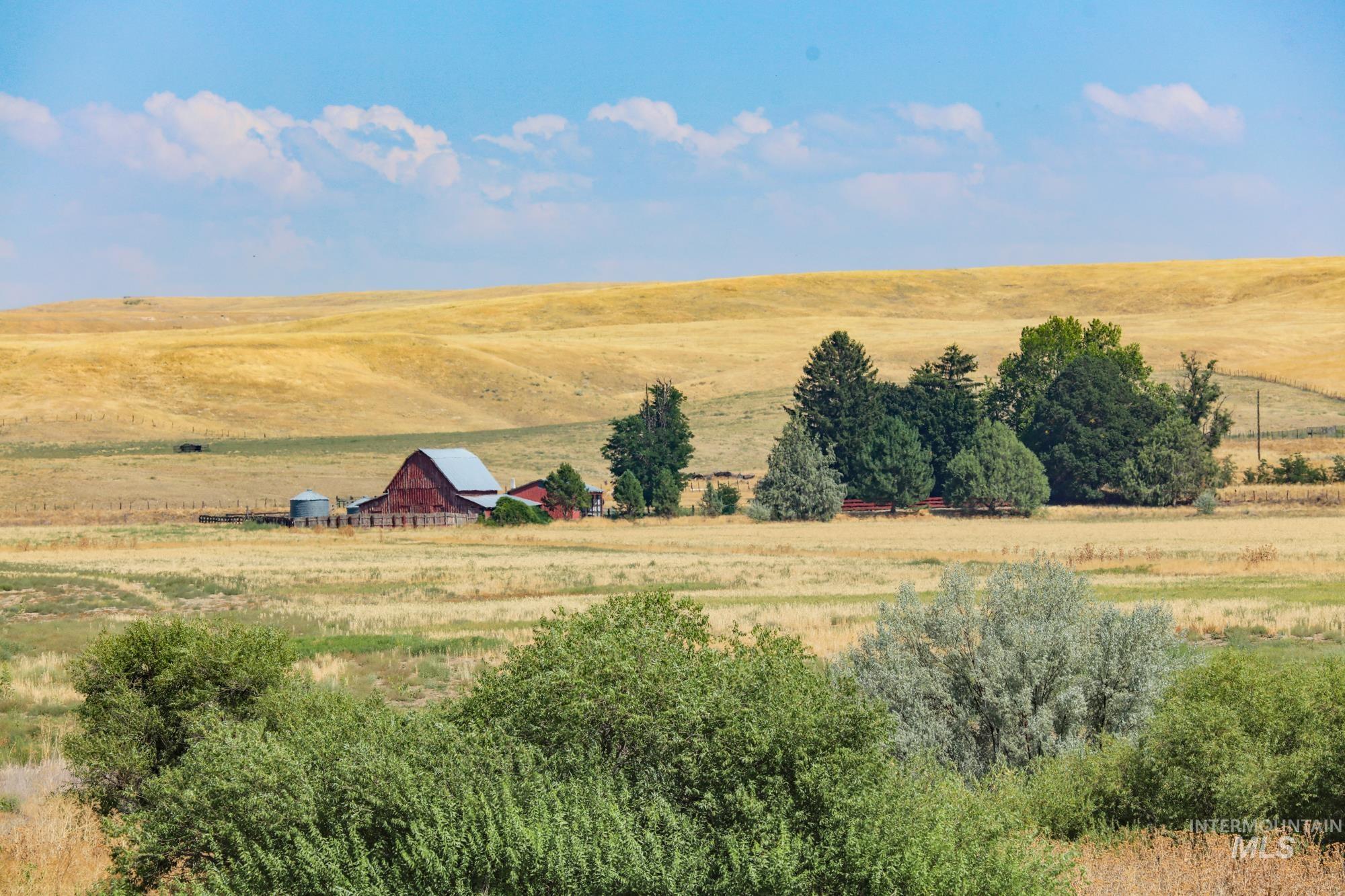 7348 Bluff Rd, New Plymouth, Idaho 83655, 2 Bedrooms, 2 Bathrooms, Farm & Ranch For Sale, Price $2,400,000, 98921917