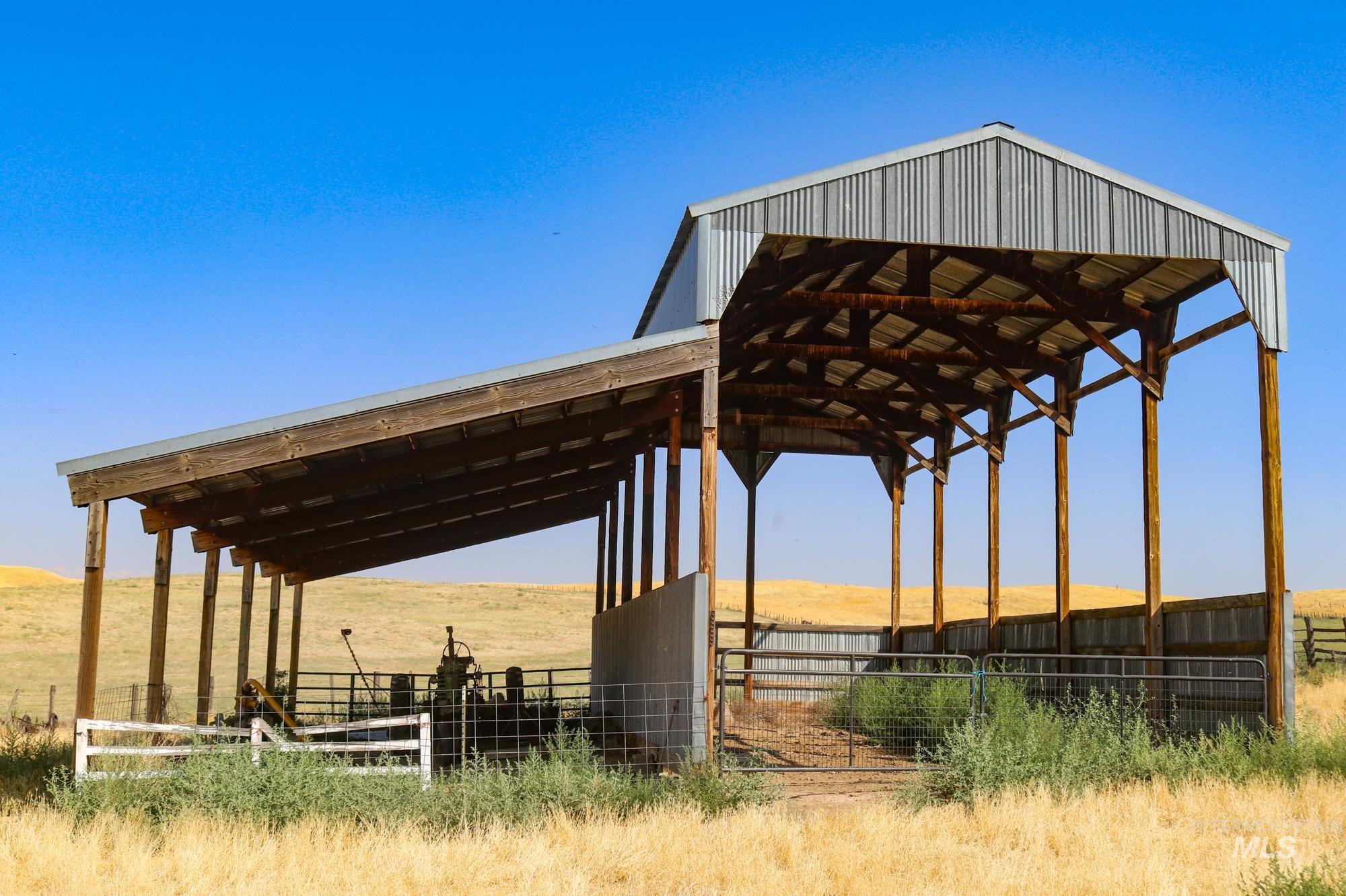 7348 Bluff Rd, New Plymouth, Idaho 83655, 2 Bedrooms, 2 Bathrooms, Farm & Ranch For Sale, Price $2,400,000, 98921917