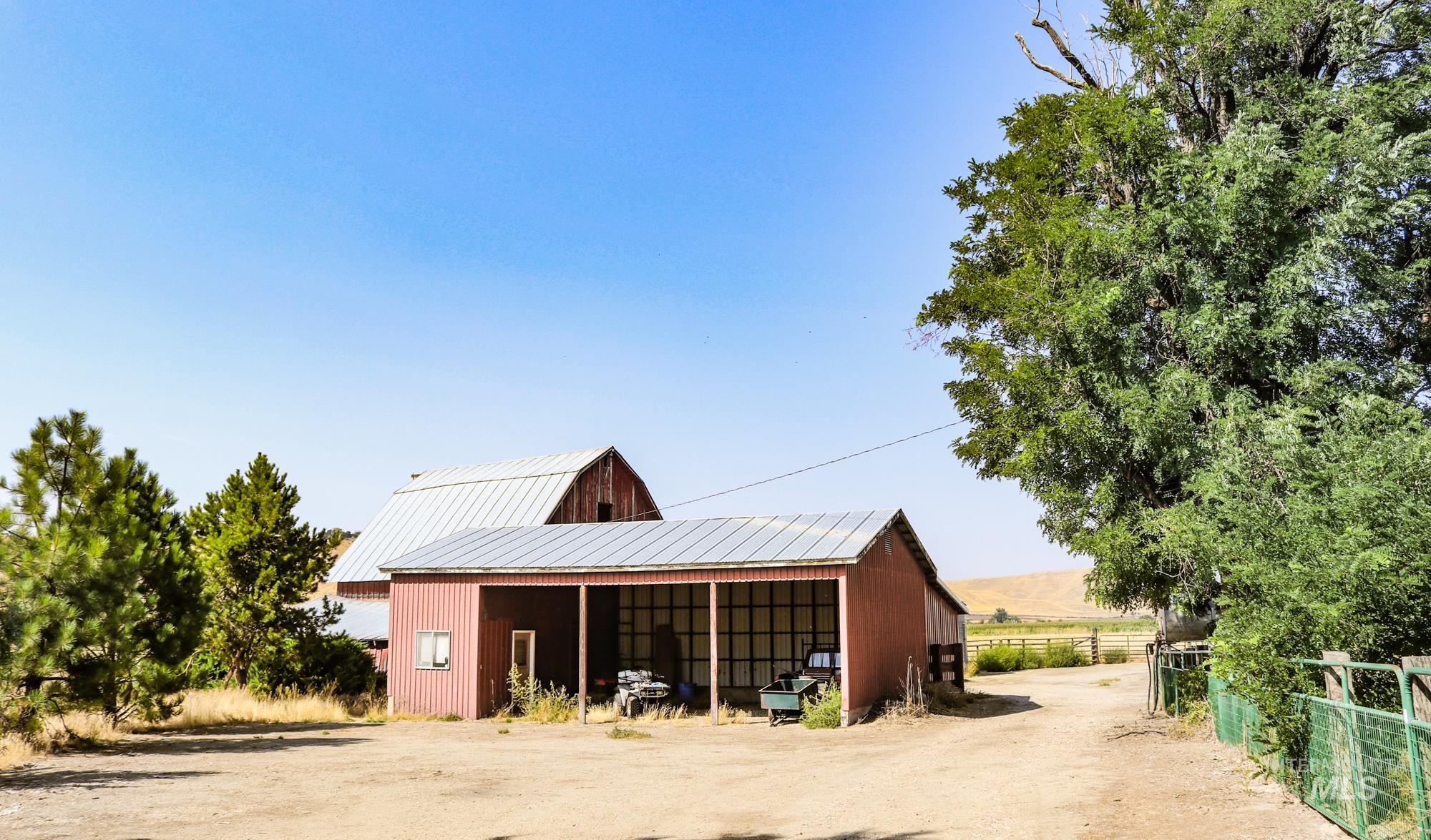 7348 Bluff Rd, New Plymouth, Idaho 83655, 2 Bedrooms, 2 Bathrooms, Farm & Ranch For Sale, Price $2,400,000, 98921917