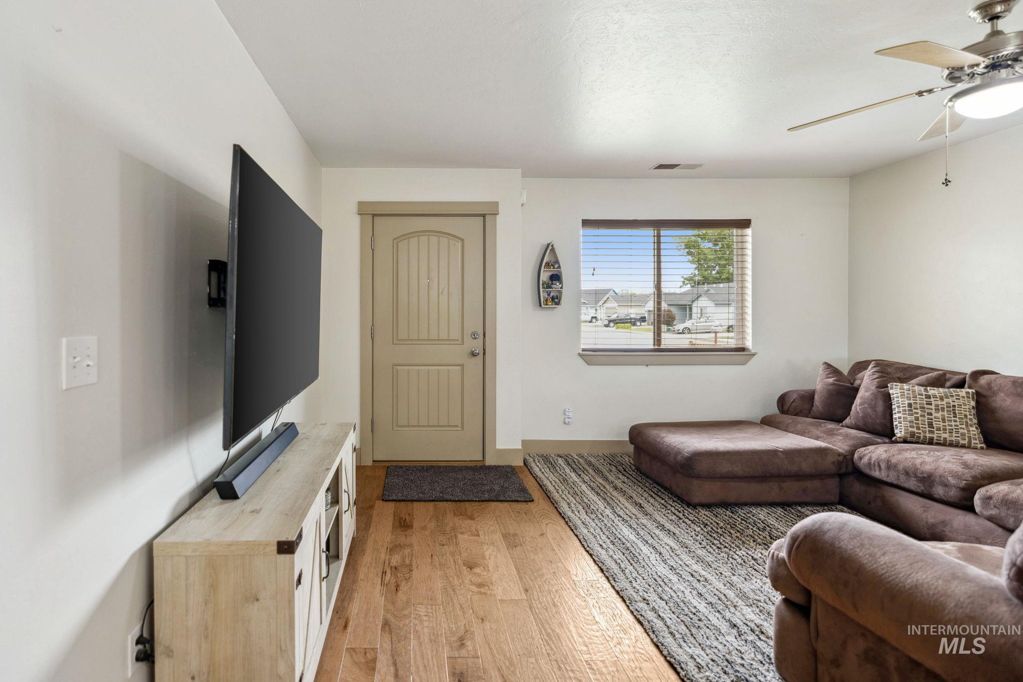 1065 W 11th, Weiser, Idaho 83672, 3 Bedrooms, 2 Bathrooms, Residential For Sale, Price $325,400,MLS 98921936