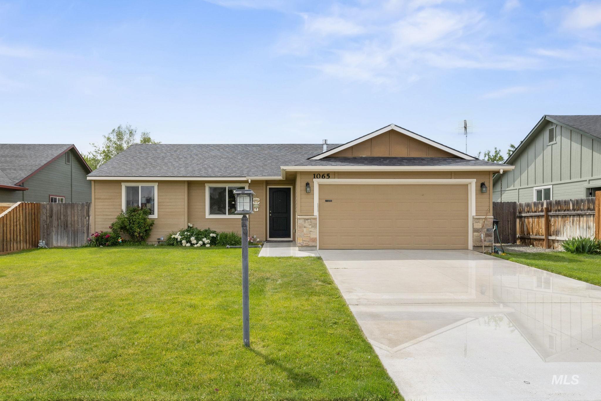 1065 W 11th, Weiser, Idaho 83672, 3 Bedrooms, 2 Bathrooms, Residential For Sale, Price $325,400,MLS 98921936