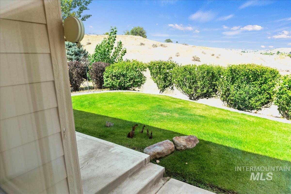 24528 Star Crest Ct, Middleton, Idaho 83644, 3 Bedrooms, 2.5 Bathrooms, Residential For Sale, Price $885,000,MLS 98921942