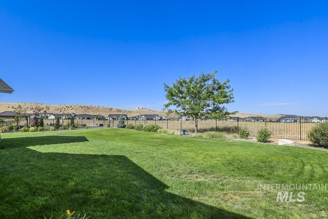 11531 N Barn Owl Way, Boise, Idaho 83714-2021, 5 Bedrooms, 5.5 Bathrooms, Residential For Sale, Price $1,425,000,MLS 98921959