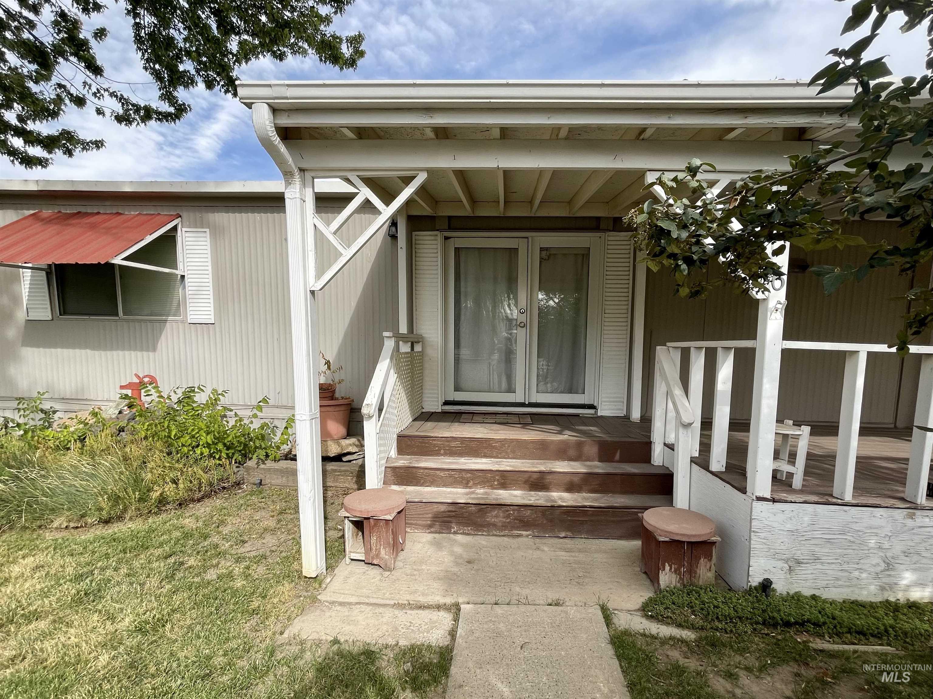 6 Blue Spruce, Hagerman, Idaho 83332, 3 Bedrooms, 2 Bathrooms, Residential For Sale, Price $88,500, 98922037