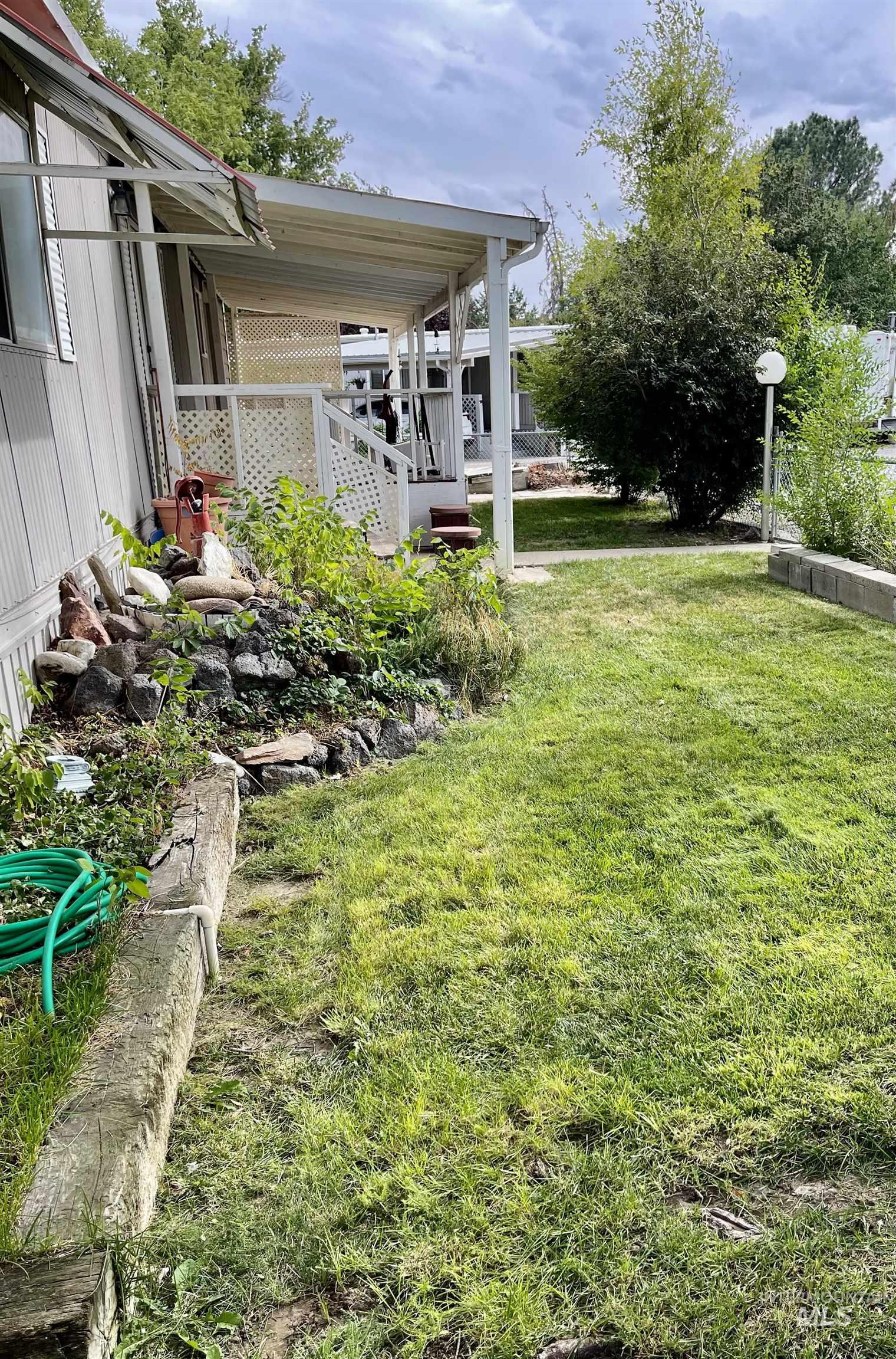 6 Blue Spruce, Hagerman, Idaho 83332, 3 Bedrooms, 2 Bathrooms, Residential For Sale, Price $88,500, 98922037