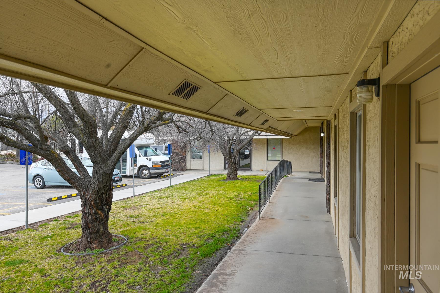 40 W Franklin Rd, Meridian, Idaho 83642, Business/Commercial For Sale, Price $1,035,000, 98922082