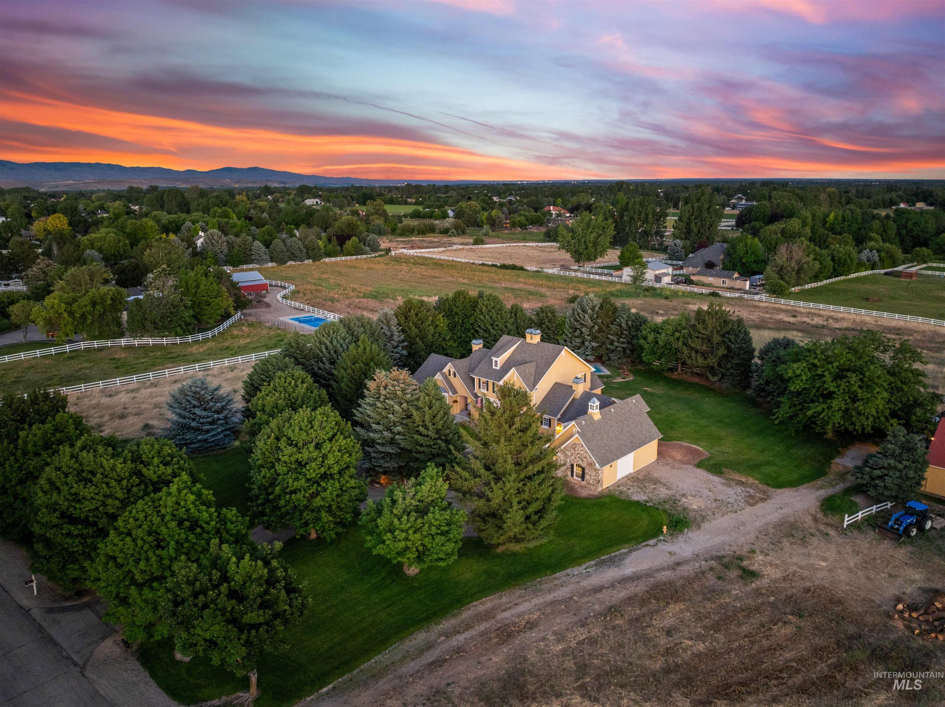 3785 W Deerfield Dr, Eagle, Idaho 83616, 5 Bedrooms, 4 Bathrooms, Residential For Sale, Price $2,095,000,MLS 98922212