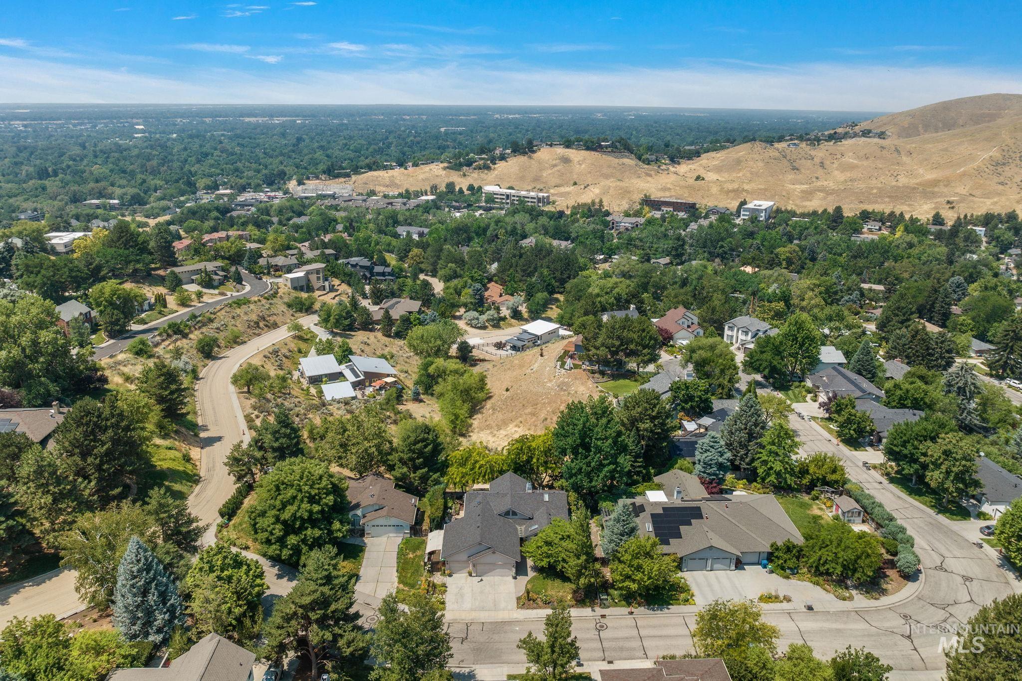 2603 N Peregrine Place, Boise, Idaho 83702, 4 Bedrooms, 3 Bathrooms, Residential For Sale, Price $1,199,900,MLS 98922237