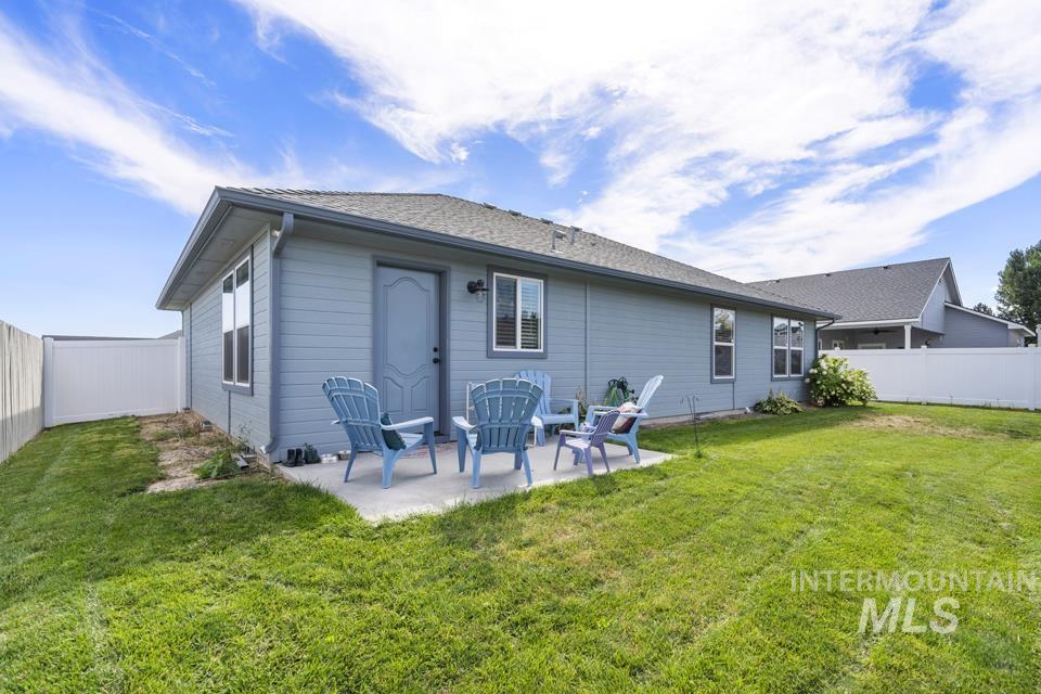 203 E LEON, New Plymouth, Idaho 83655, 3 Bedrooms, 2 Bathrooms, Residential For Sale, Price $359,900,MLS 98922323