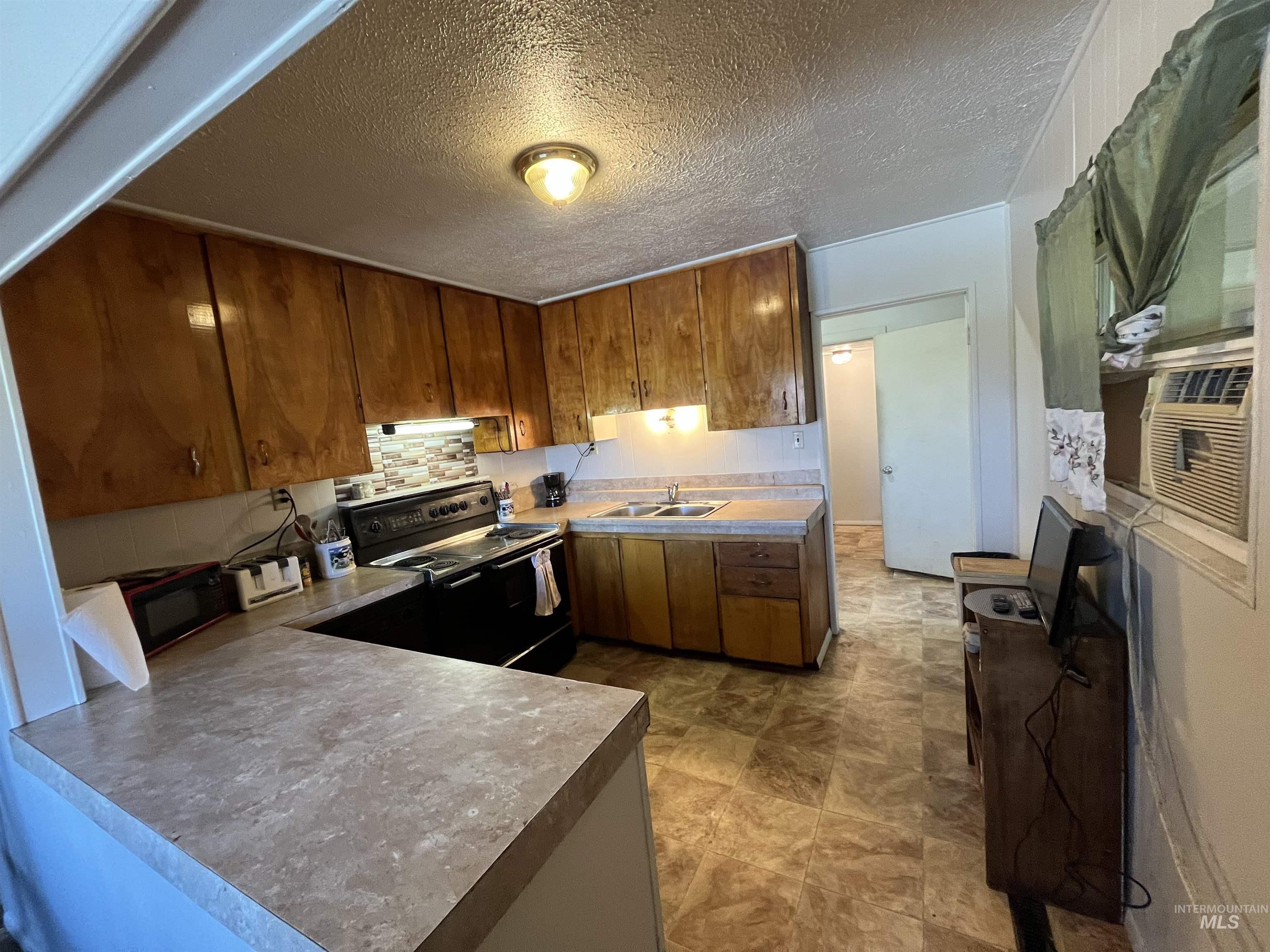 2131 N 2900 W, Arco, Idaho 83213, 3 Bedrooms, 1 Bathroom, Residential For Sale, Price $280,000, 98922379